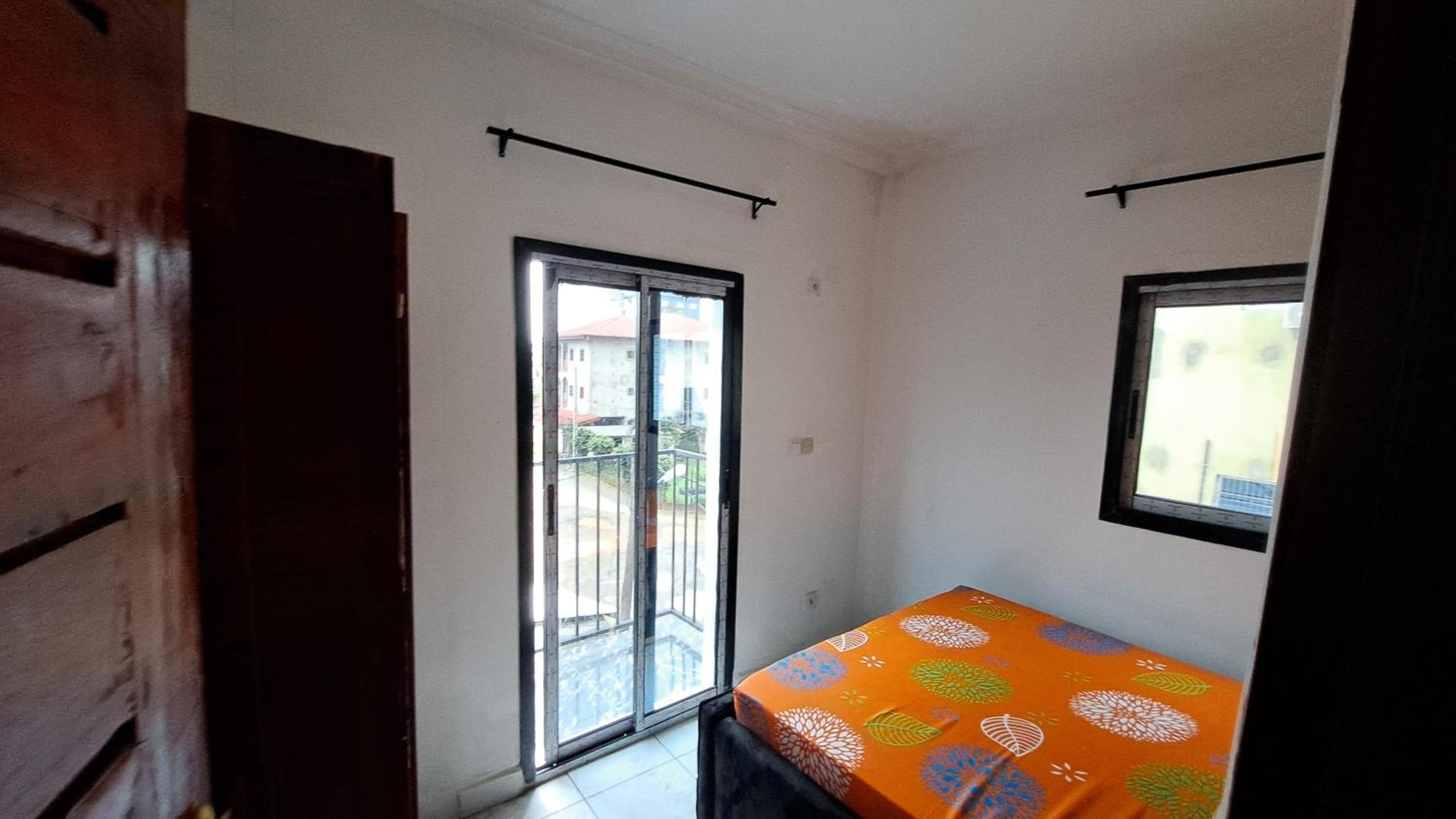 ResidenceGermanotech VIP 2e, Bonamoussadi,Logbessou,eau chaude, internet 2 balcons