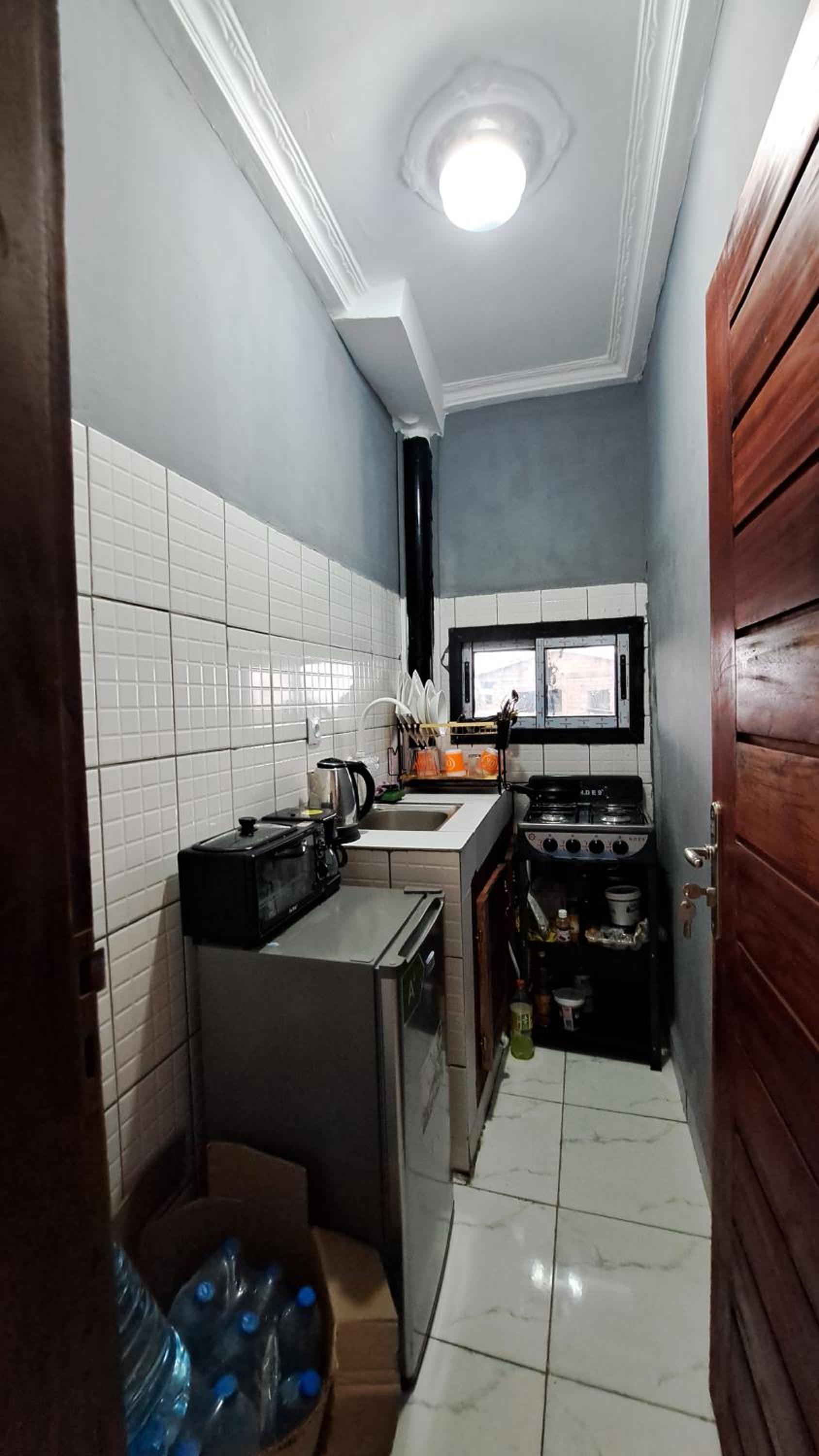 ResidenceGermanotech VIP 2e, Bonamoussadi,Logbessou,eau chaude, internet 2 balcons