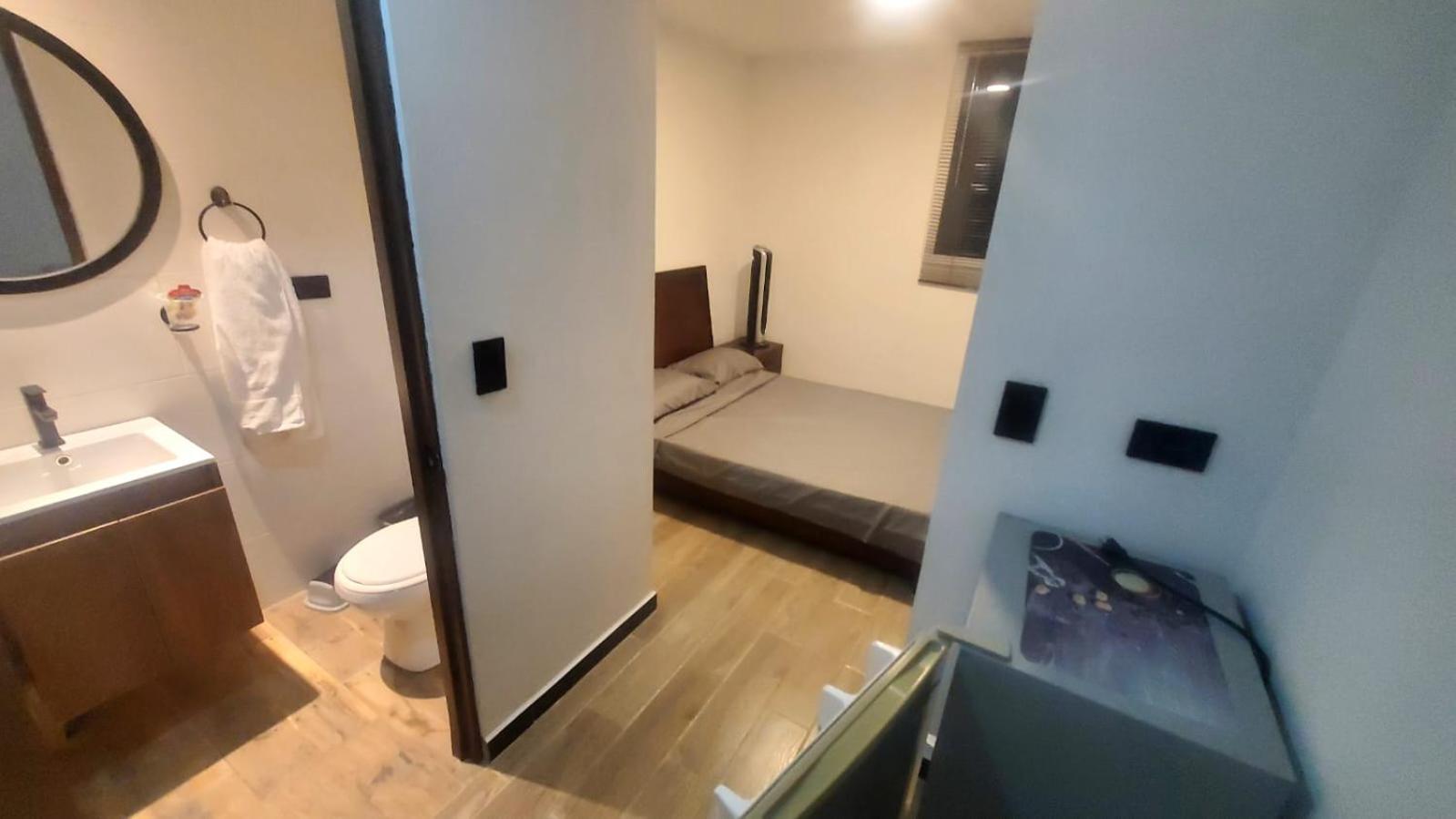 Plan Parejas ApartaEstudio Villeta, Baño Privado, Piscina