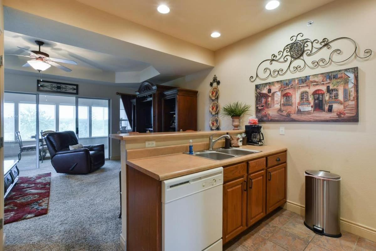 Tuscany Villas - In the heart of Branson view 5