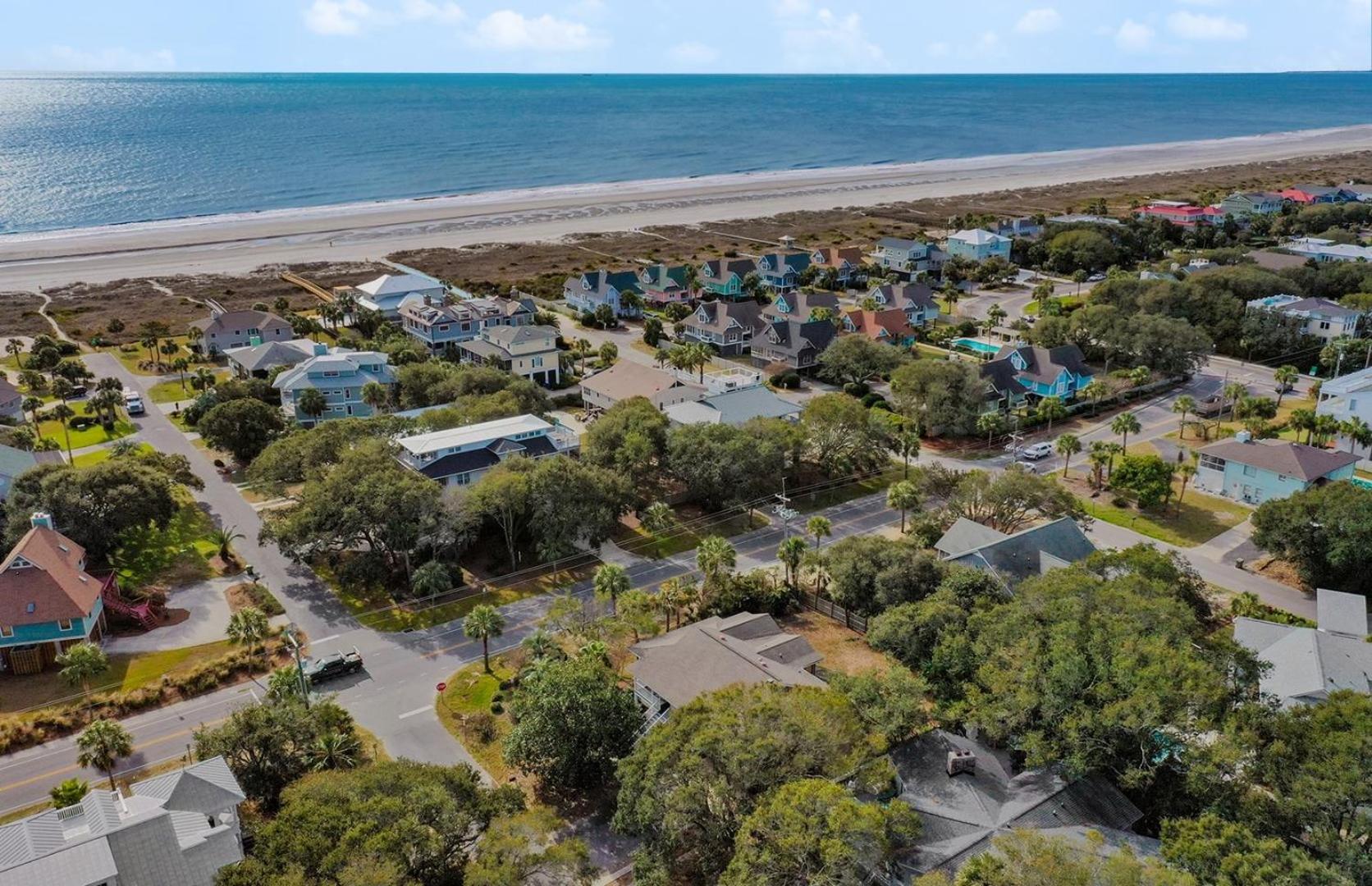 11 43rd Avenue by AvantStay Pool Close to Beach