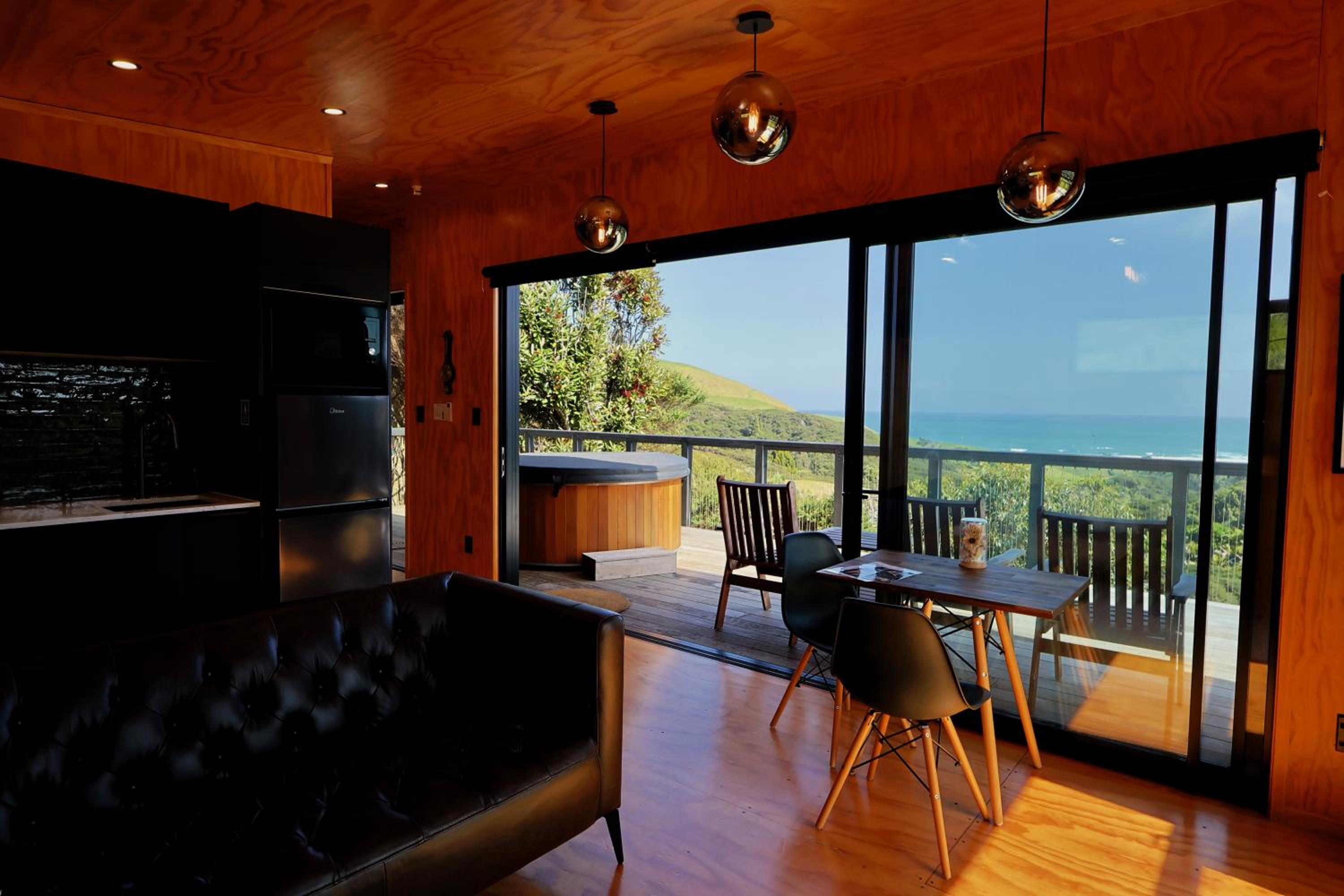 Foudre Suite with Hot Tub at Barrelled Wines Raglan