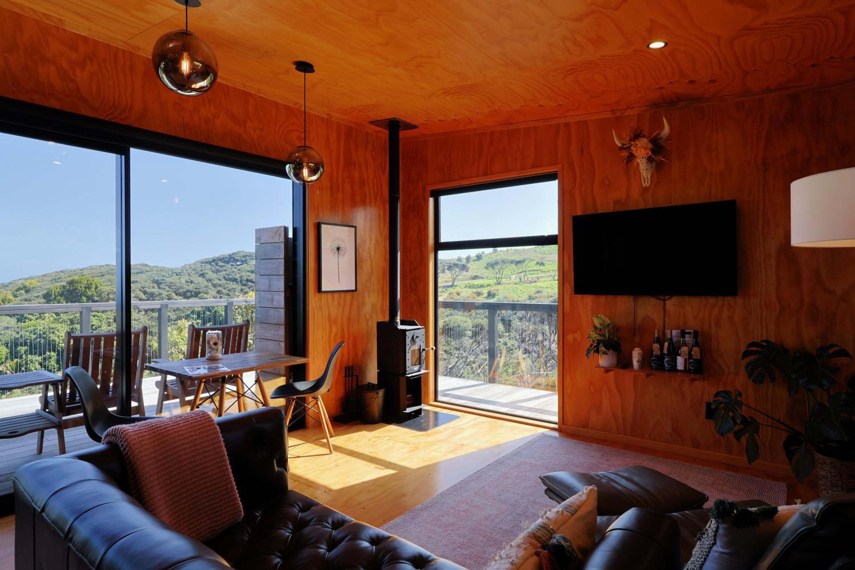 Foudre Suite with Hot Tub at Barrelled Wines Raglan