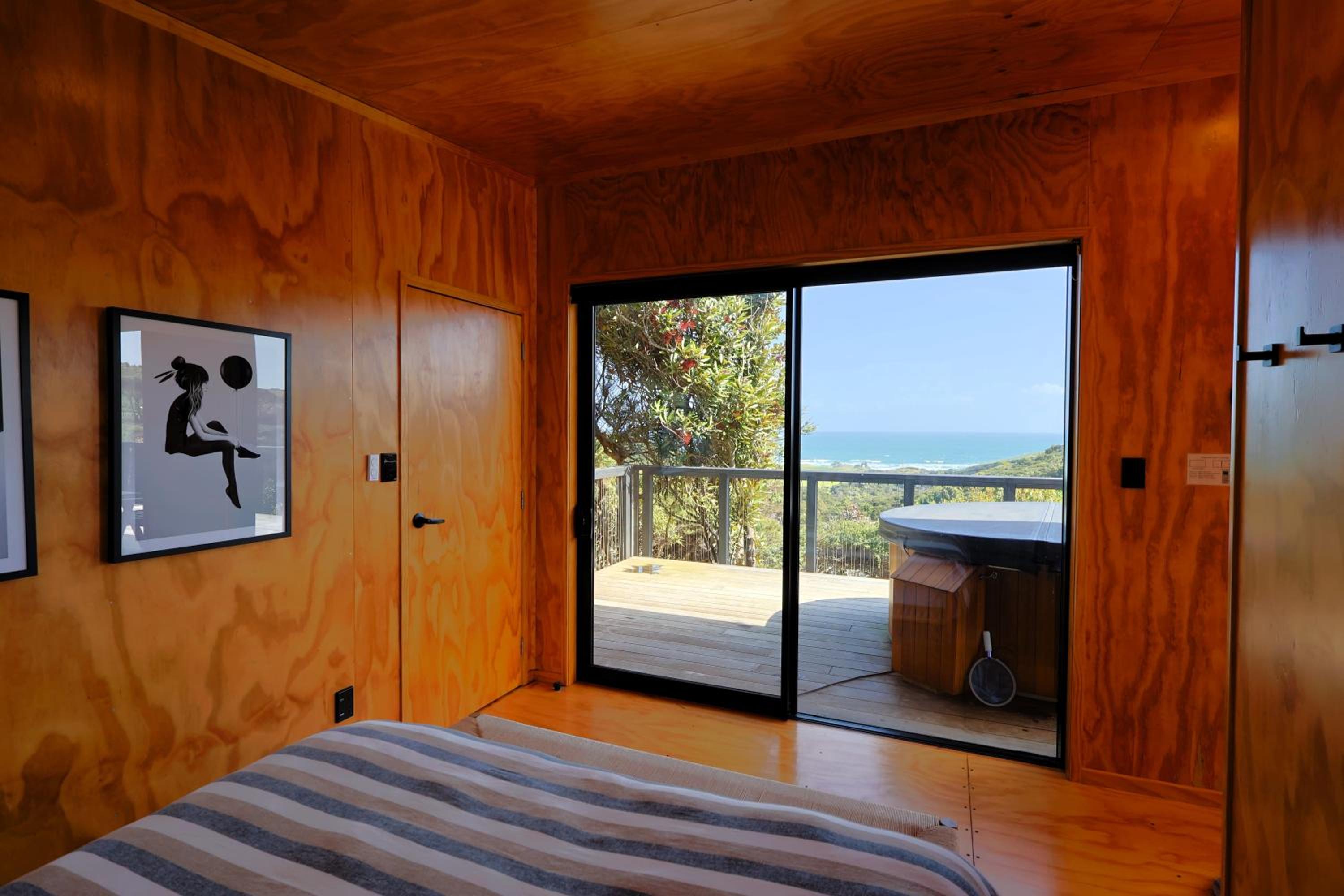 Foudre Suite with Hot Tub at Barrelled Wines Raglan