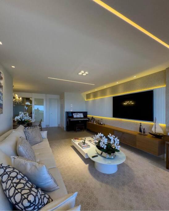 Apartamento de Alto Luxo na Praia da Costa, Vila Velha