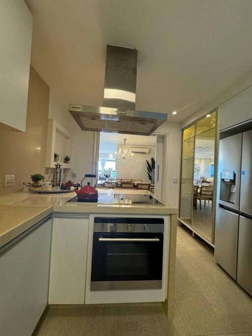 Apartamento de Alto Luxo na Praia da Costa, Vila Velha