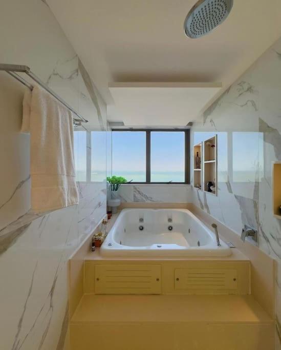 Apartamento de Alto Luxo na Praia da Costa, Vila Velha