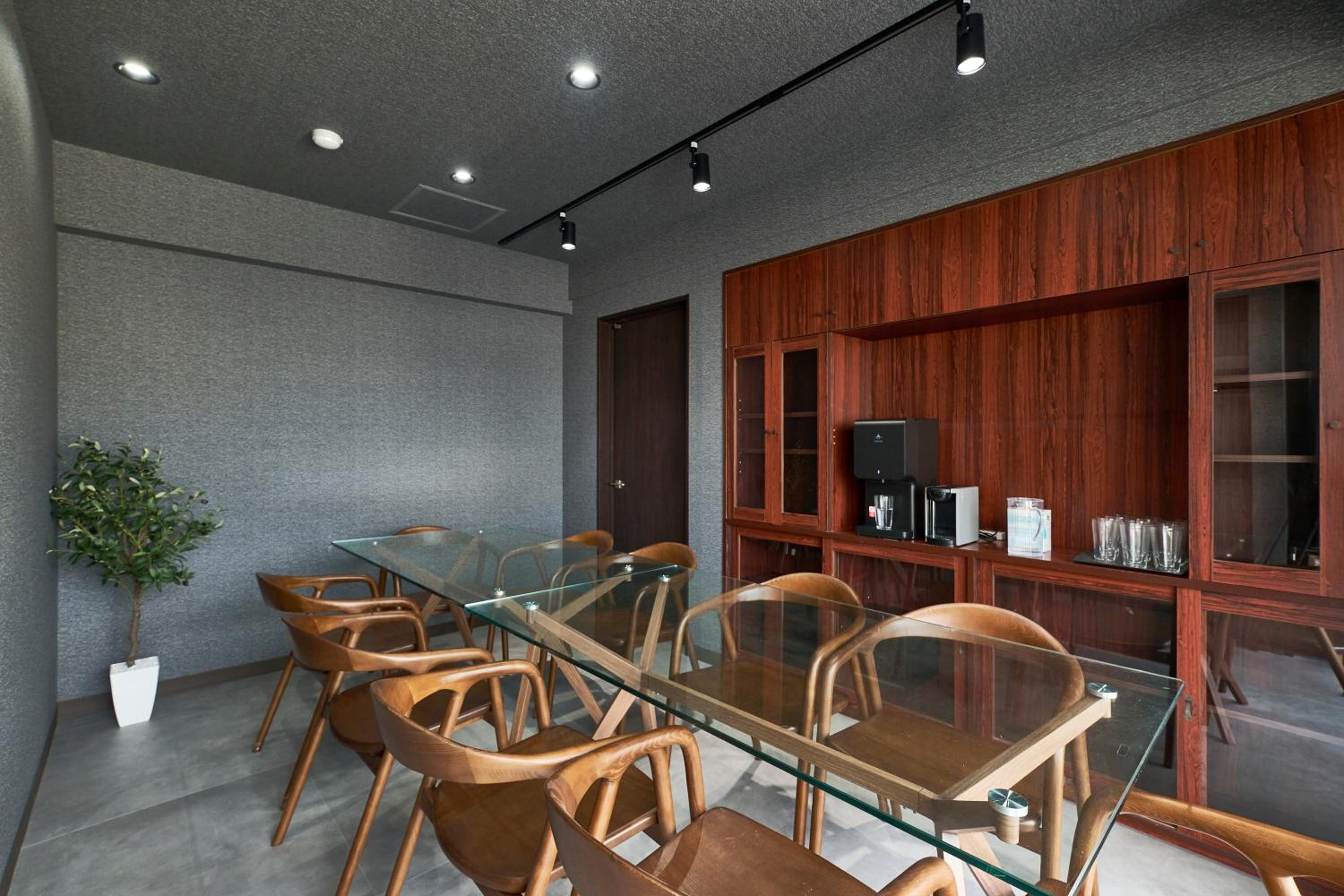 meeting & event spaces