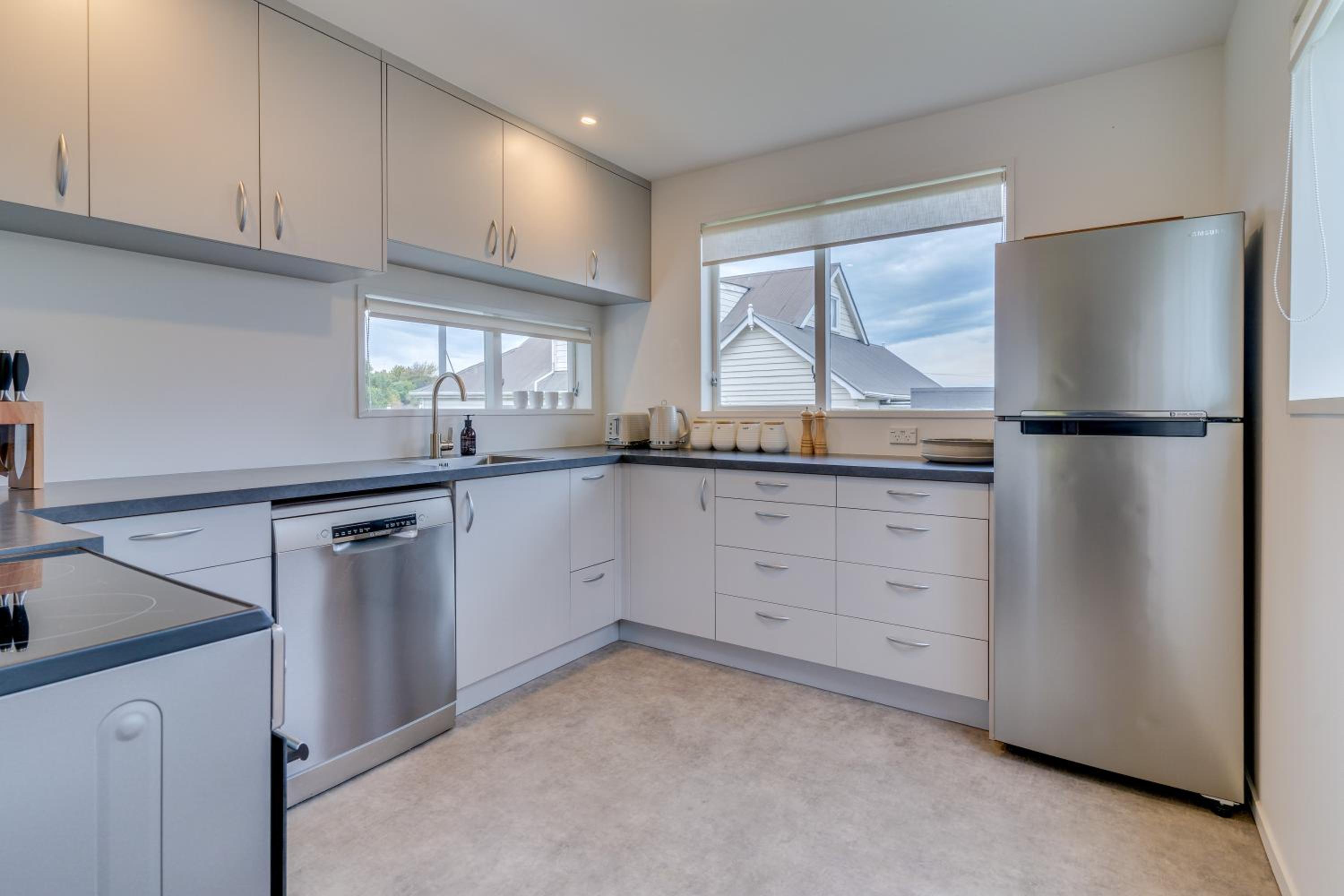 Contemporary in Roslyn