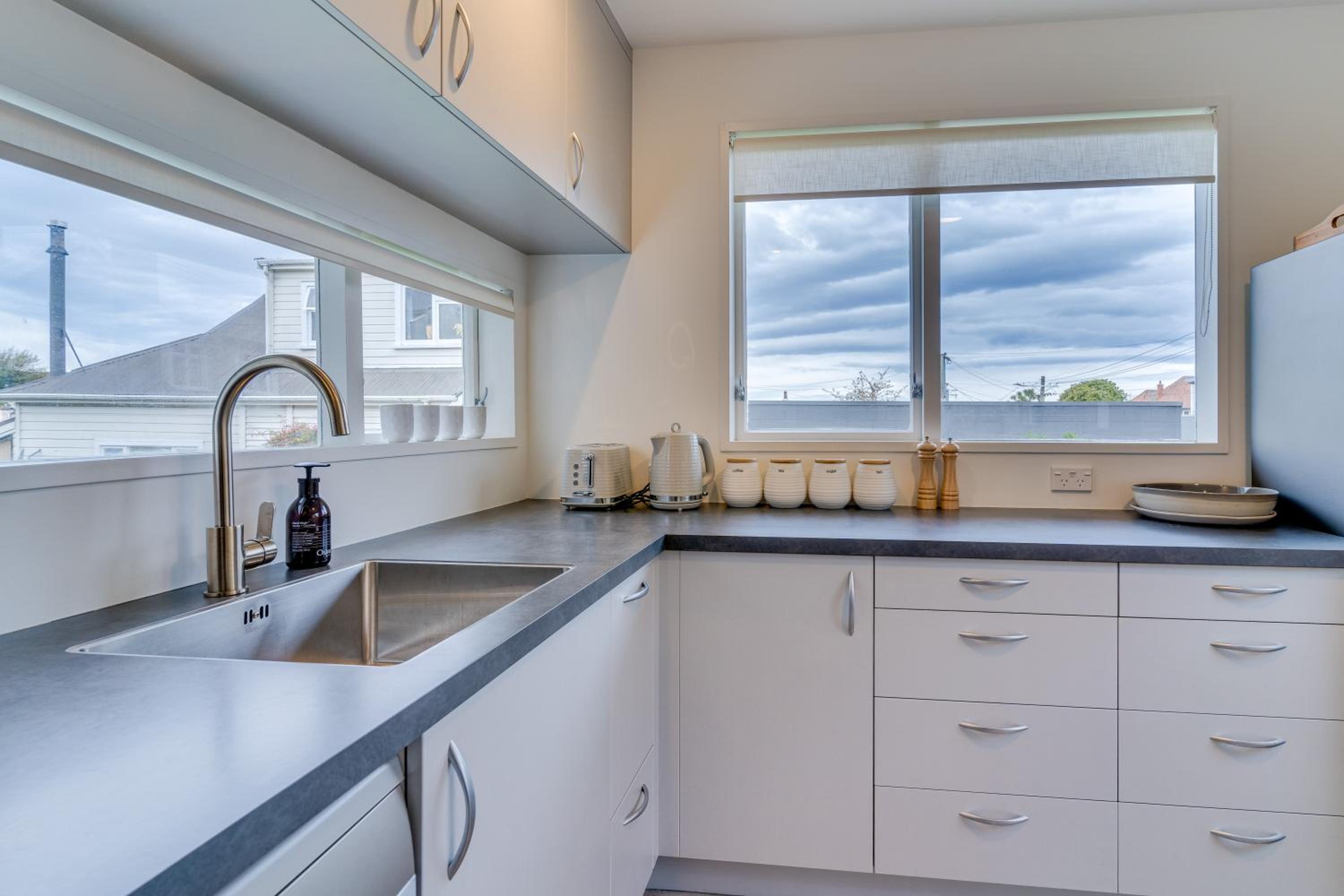 Contemporary in Roslyn