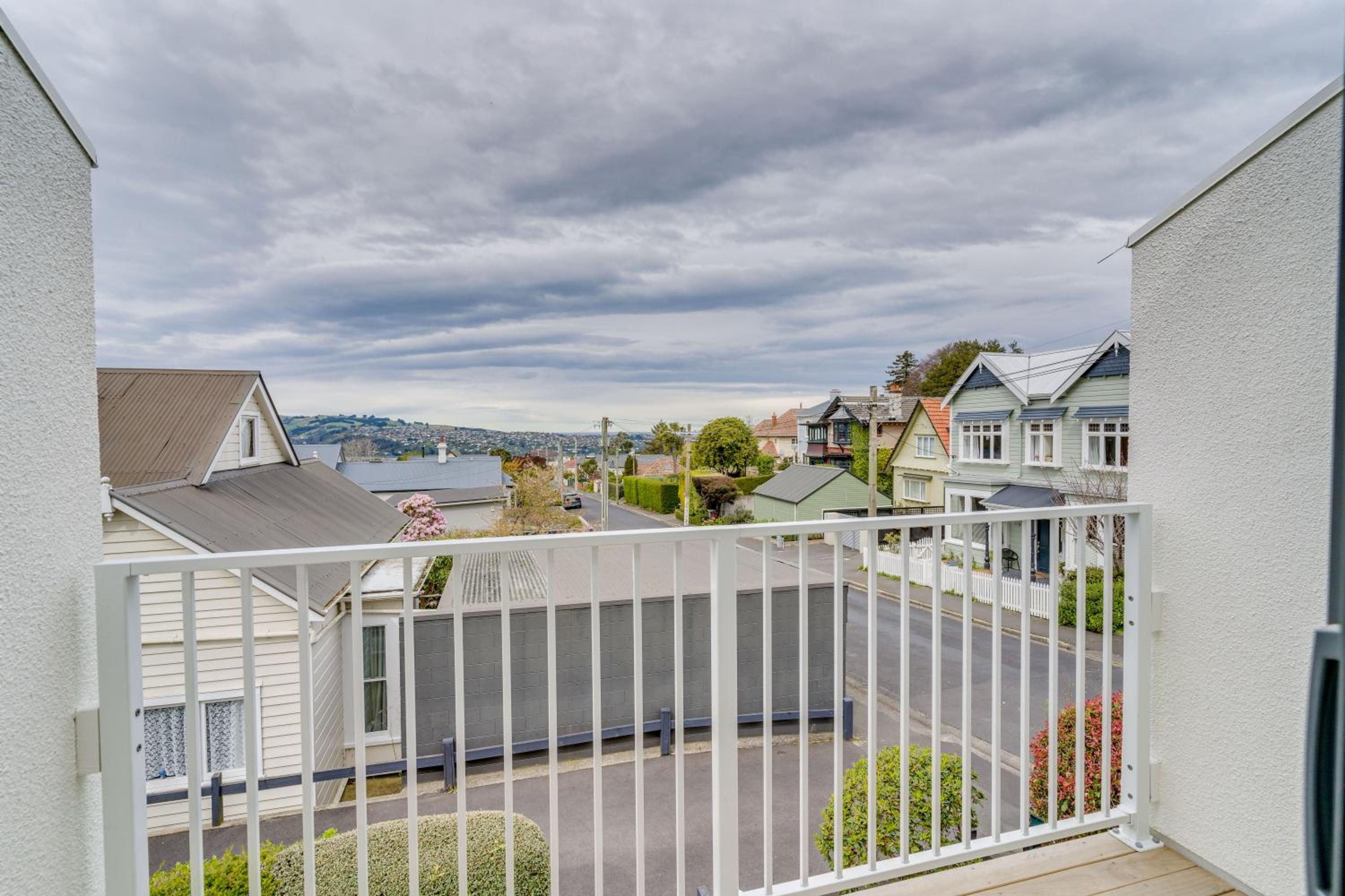 Contemporary in Roslyn