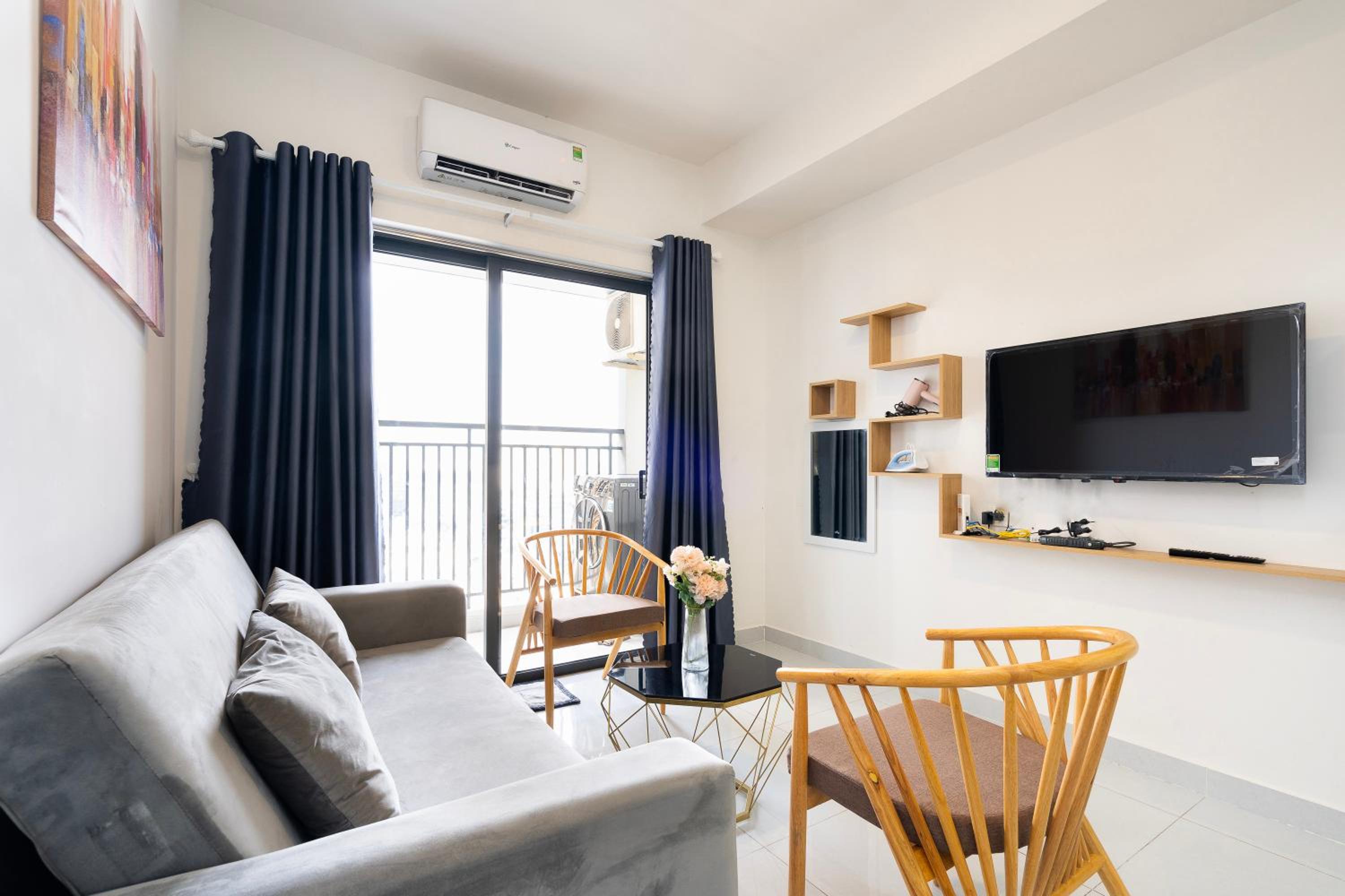 SOHO Residence - Central 2BR Apartment with Modern Comfort in District 1