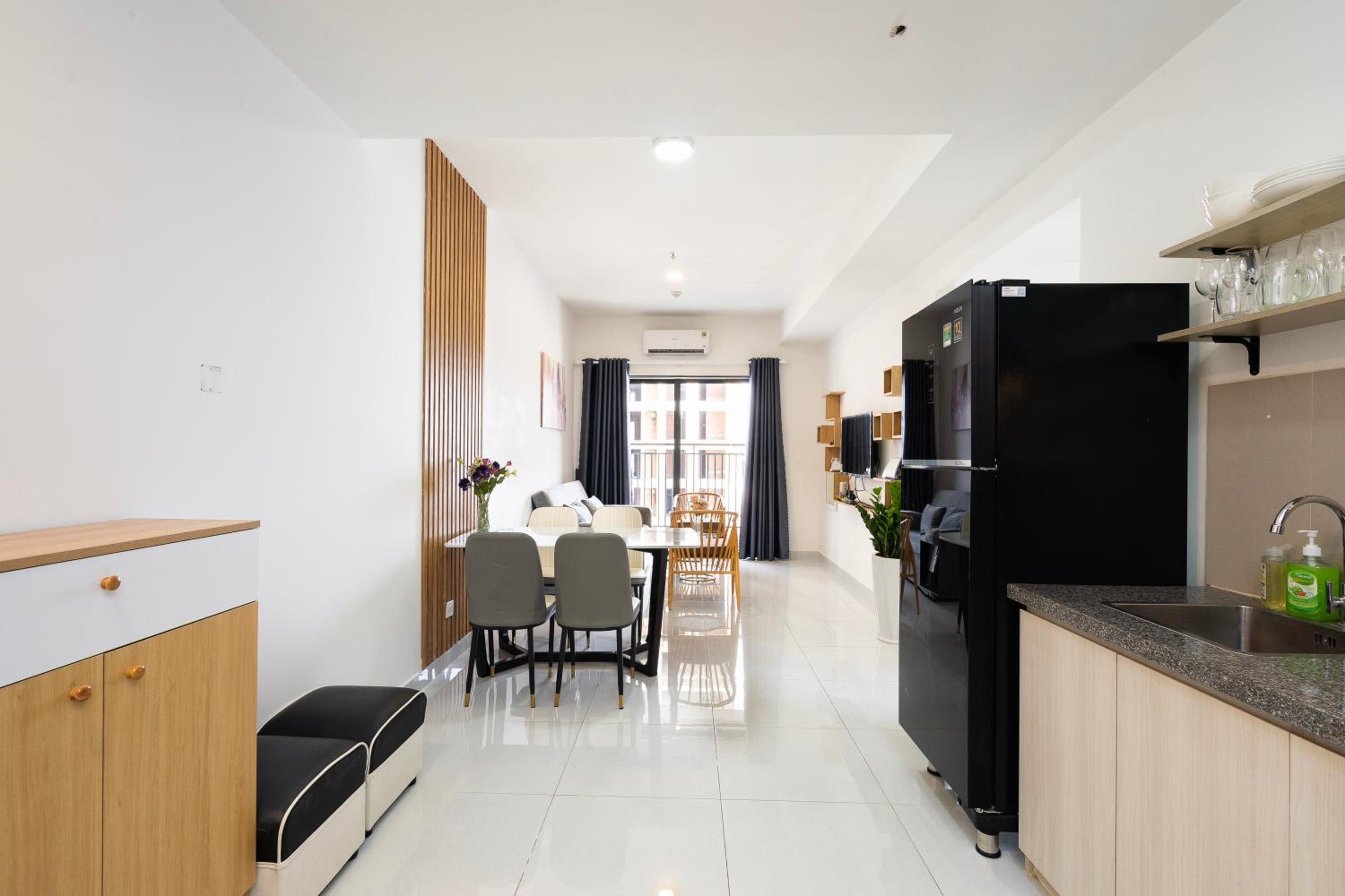 SOHO Residence - Central 2BR Apartment with Modern Comfort in District 1