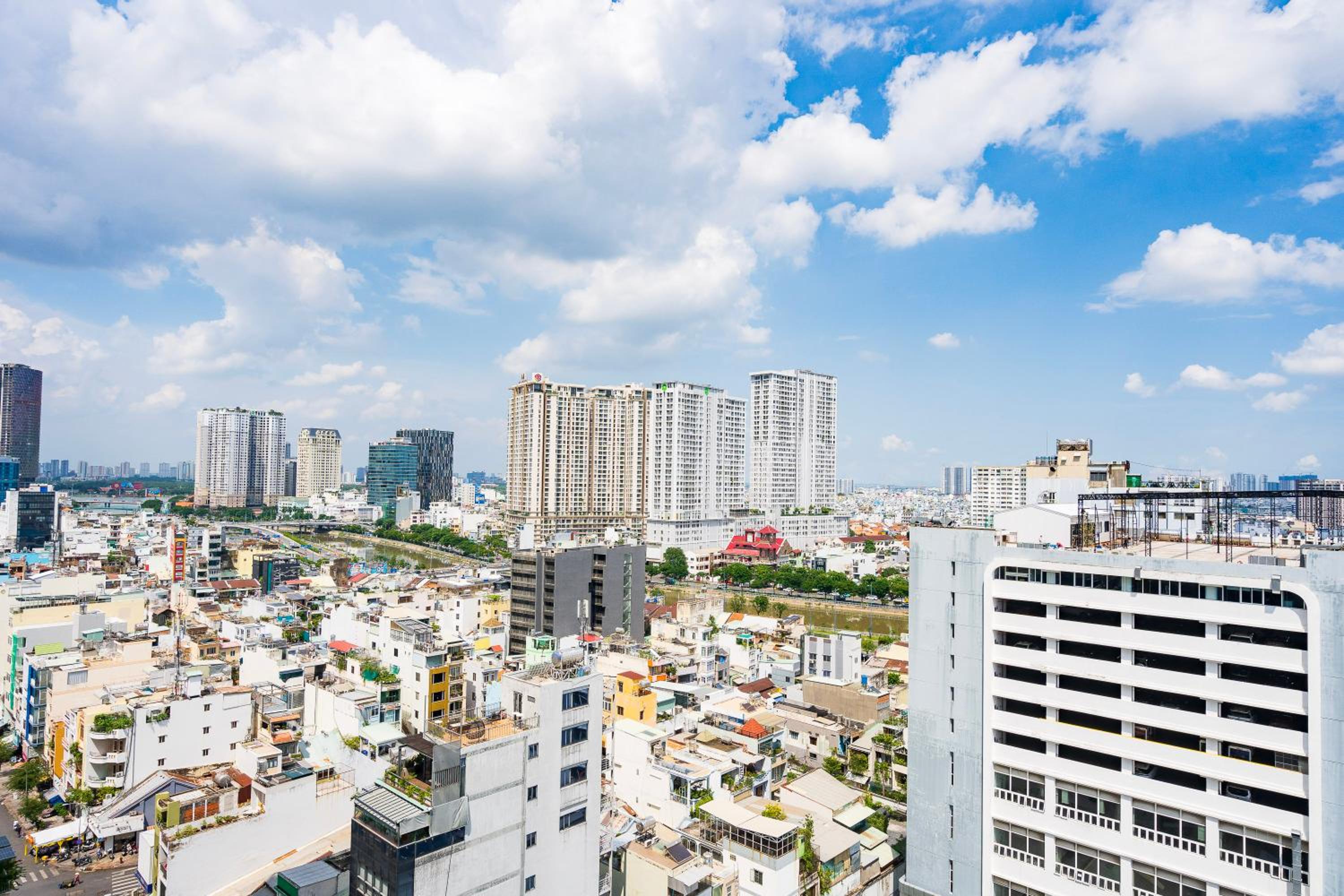 SOHO Residence - Central 2BR Apartment with Modern Comfort in District 1