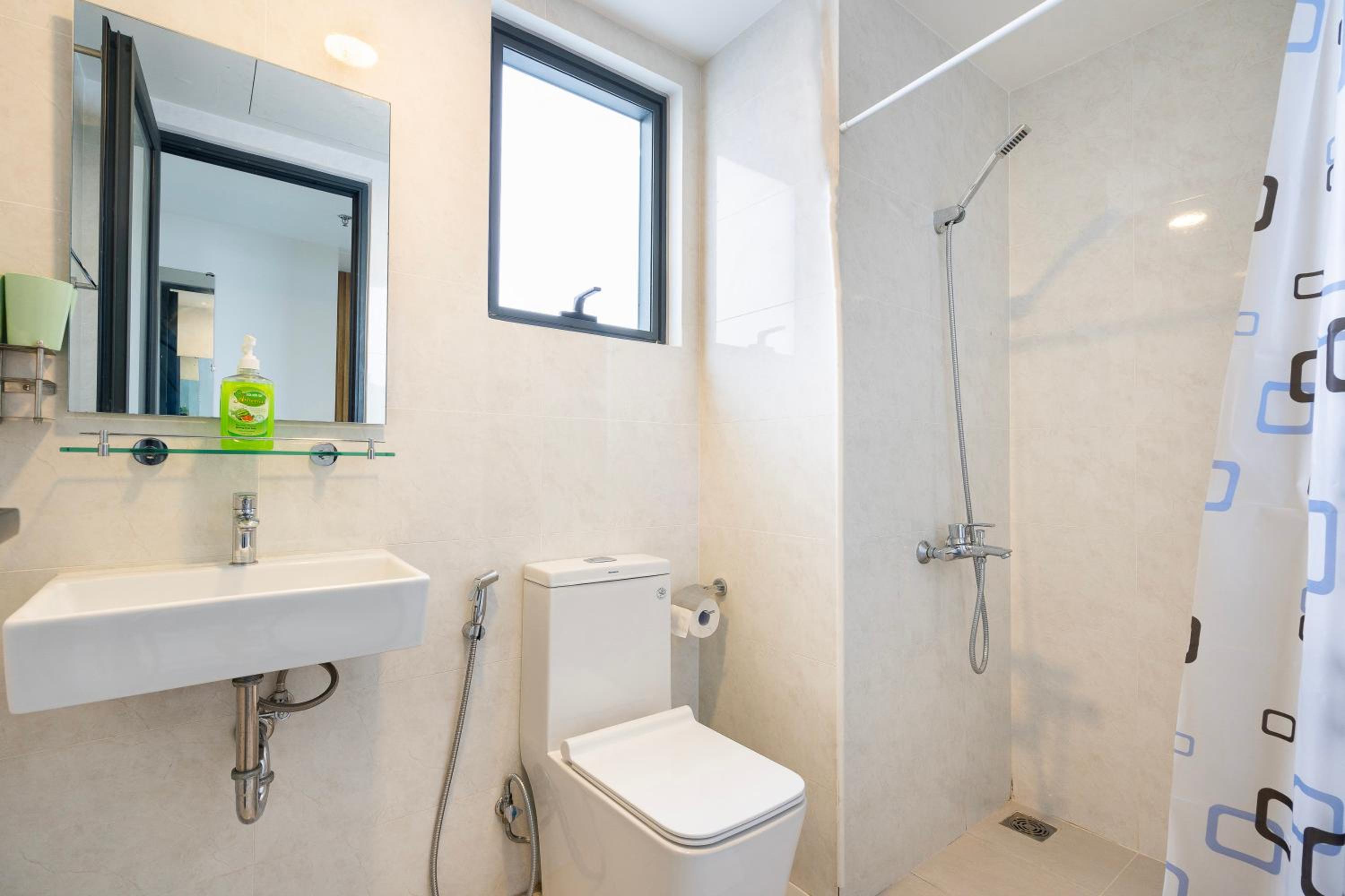 SOHO Residence - Central 2BR Apartment with Modern Comfort in District 1