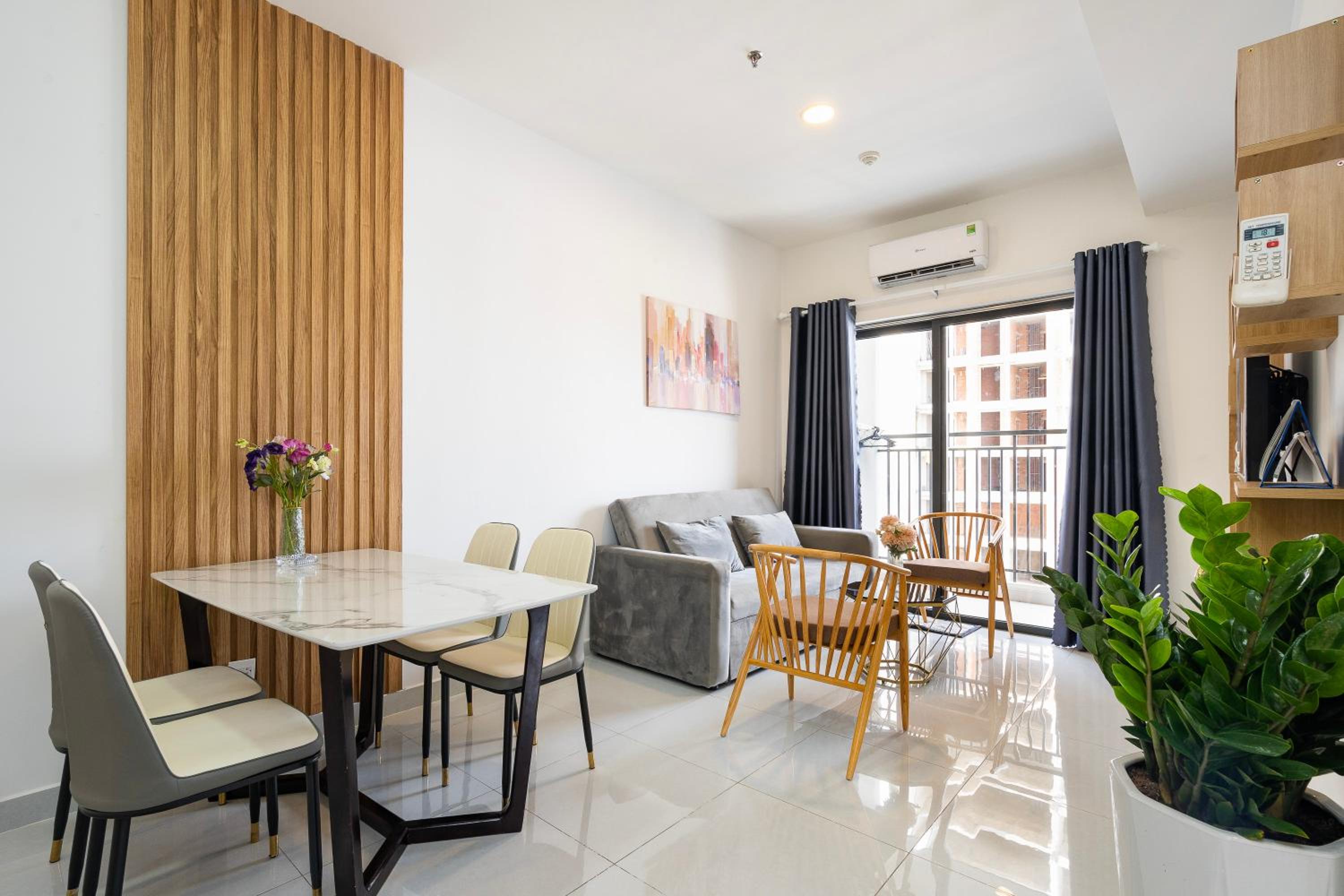 SOHO Residence - Central 2BR Apartment with Modern Comfort in District 1