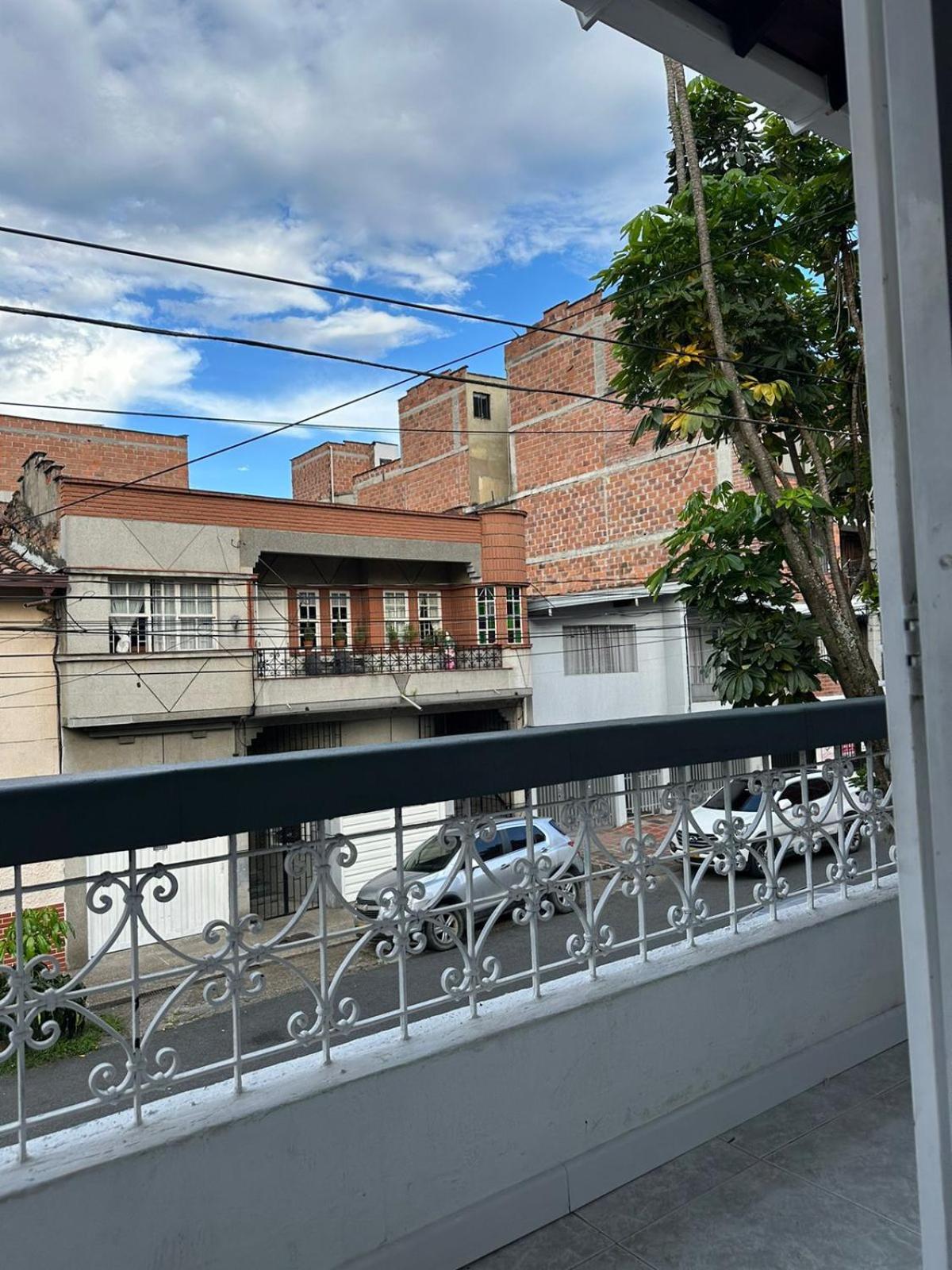 Hostal CasaBlanca, Laureles Estadio