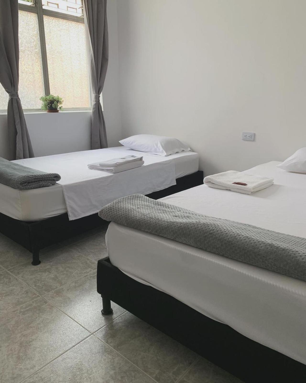 Hostal CasaBlanca, Laureles Estadio