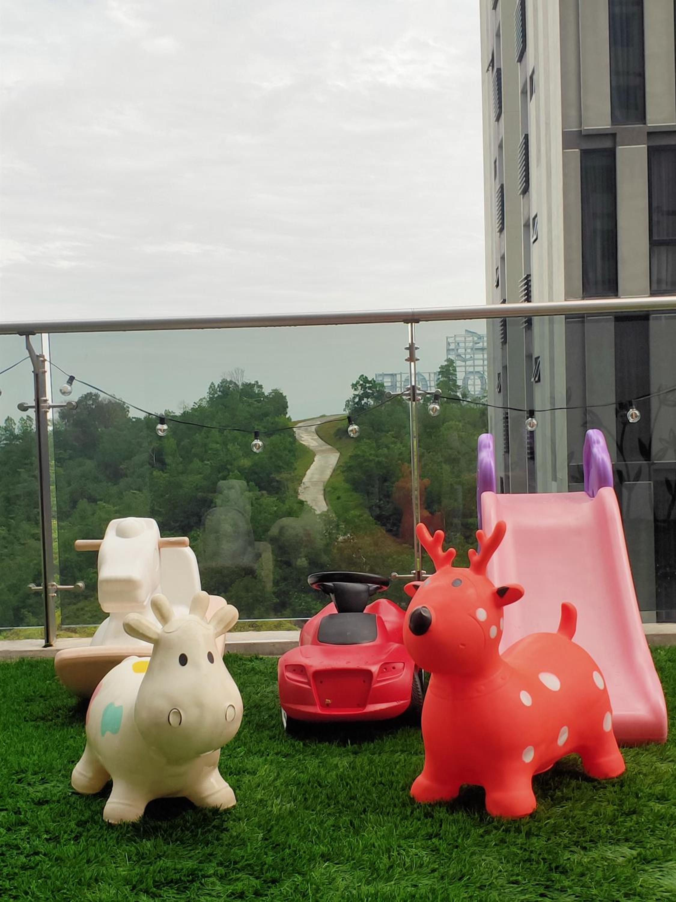 D Bunga مسلم Homestay Pool View Legoland Nusajaya photo 1