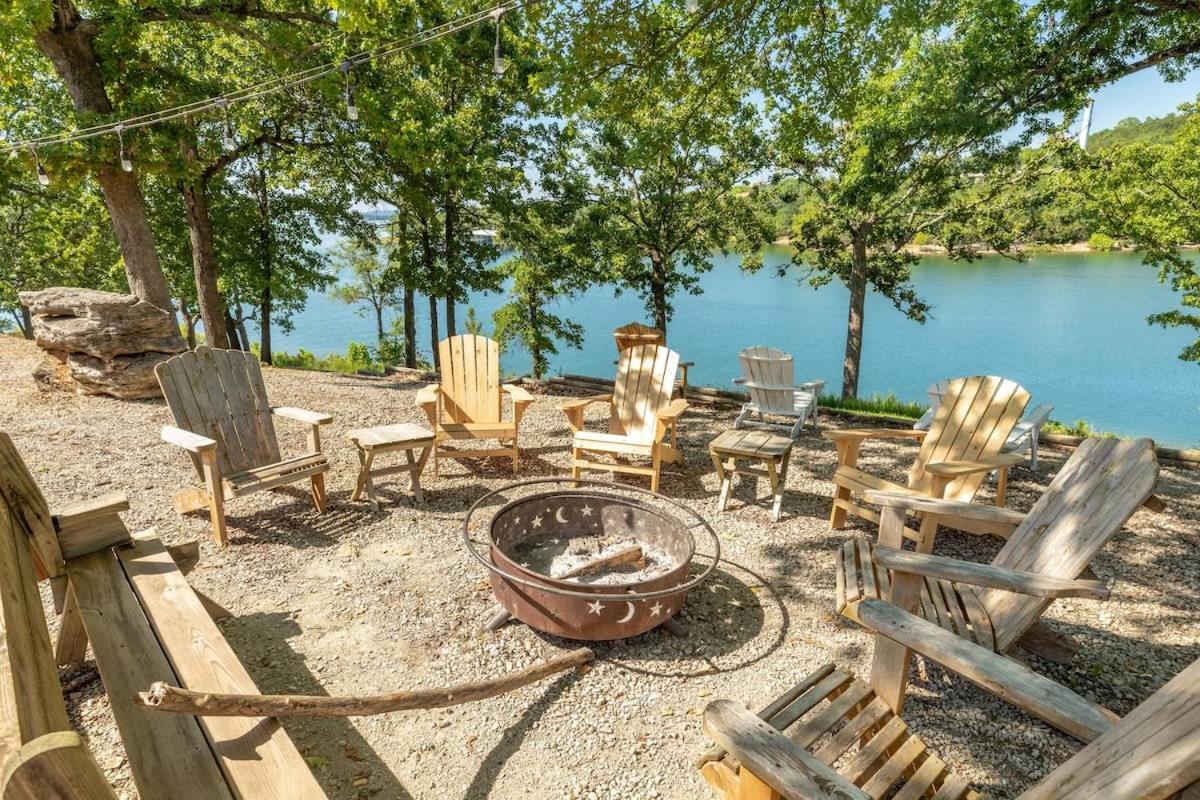 Artilla Cove Cabin 3 - Lake views -Outdoor Pool view 2