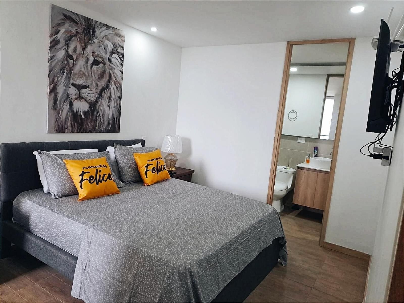 Apartamento en Sabaneta, Zona Mayorca, Medellin, Hermosa vista a la Montañas, Class 48