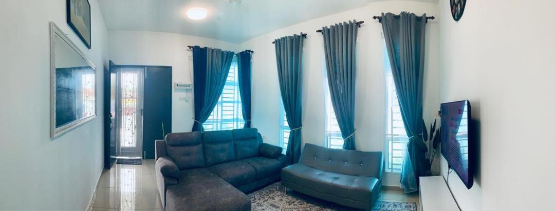 Fnaa Tg Bidara Malacca Guest House - 3BR Fully Aircond photo 6