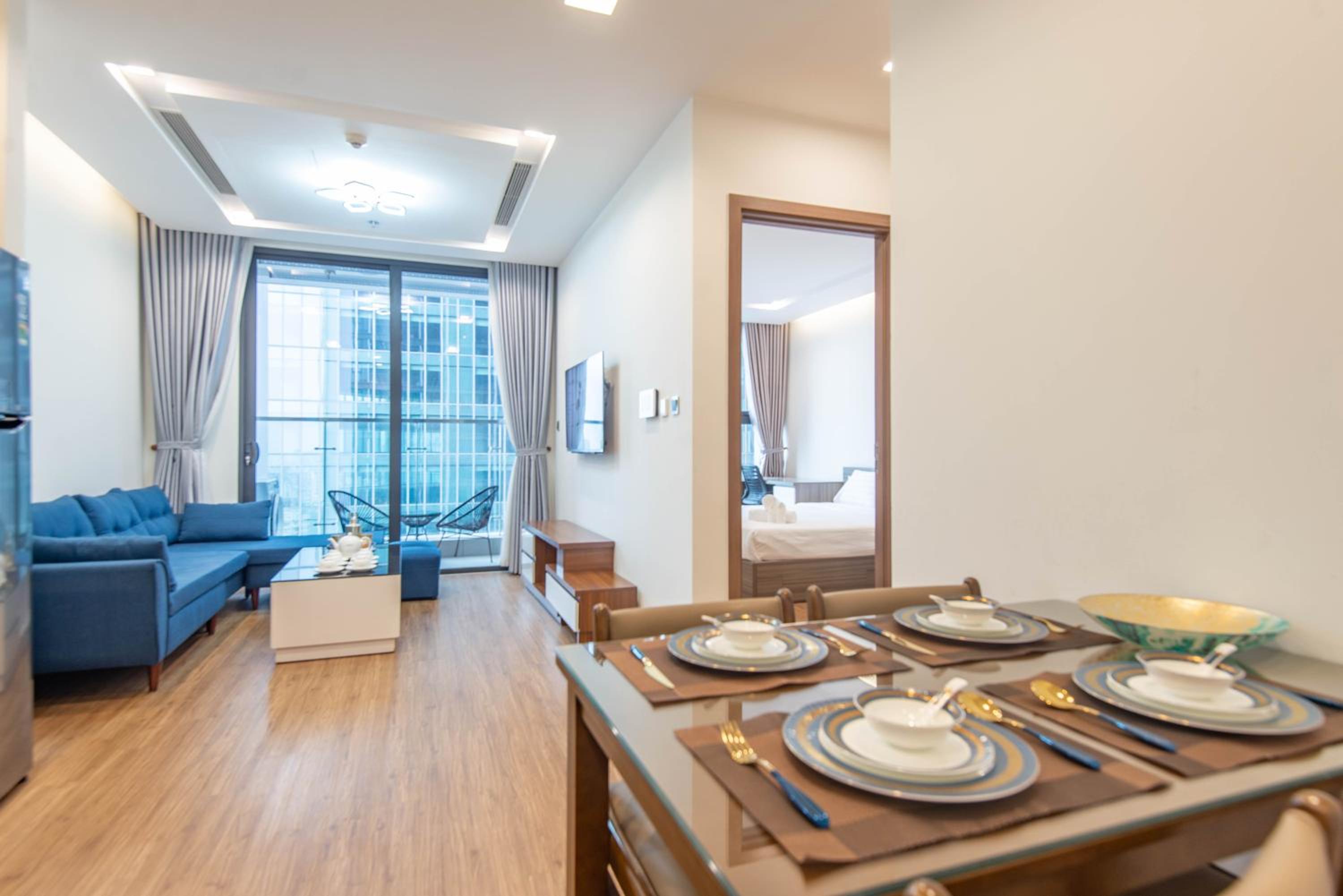Skyline apartment Vinhomes Metropolis