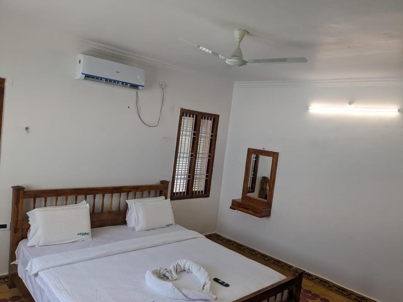 ESAKKI HIGHVIEW RESORT- fivefalls