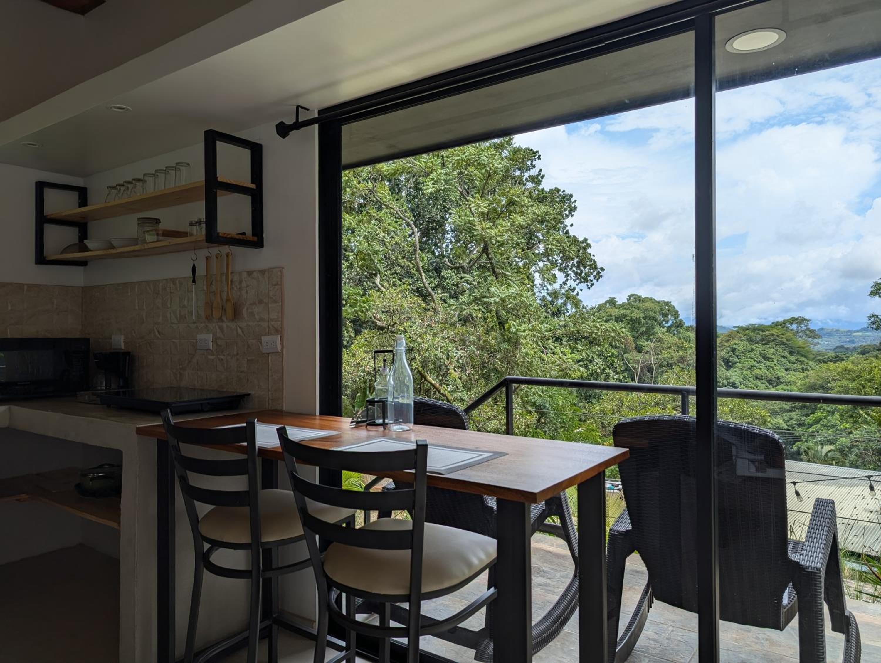 Fully furnished lodge with hot tub and pool - Alto Castillo