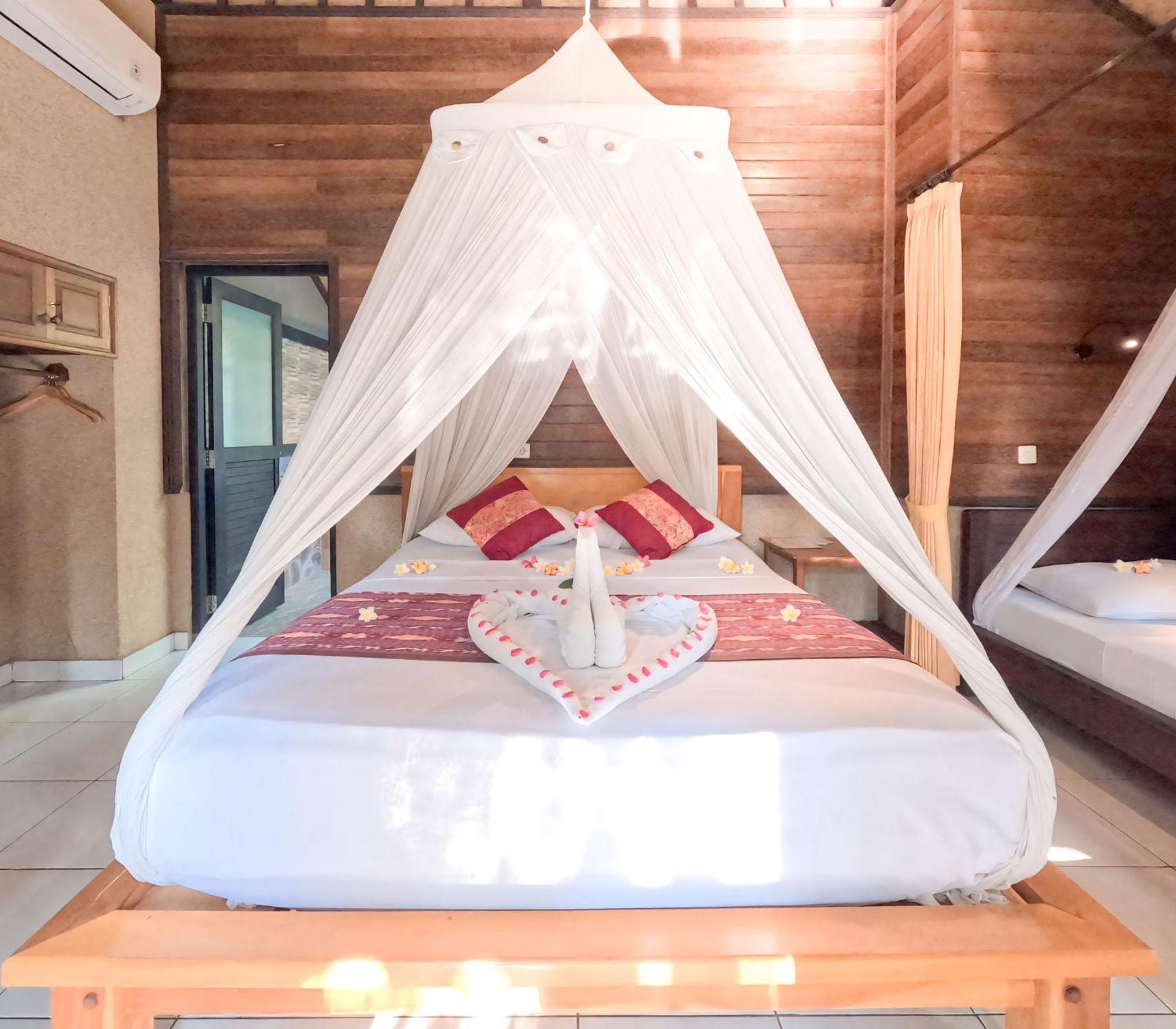 Suka Sari Cottages