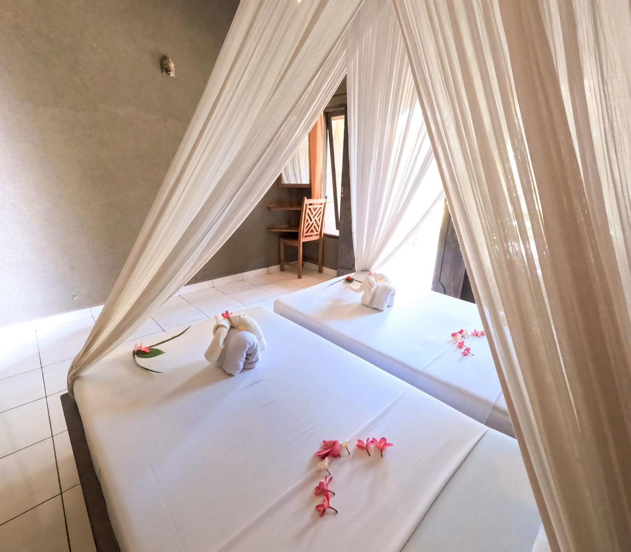 Suka Sari Cottages