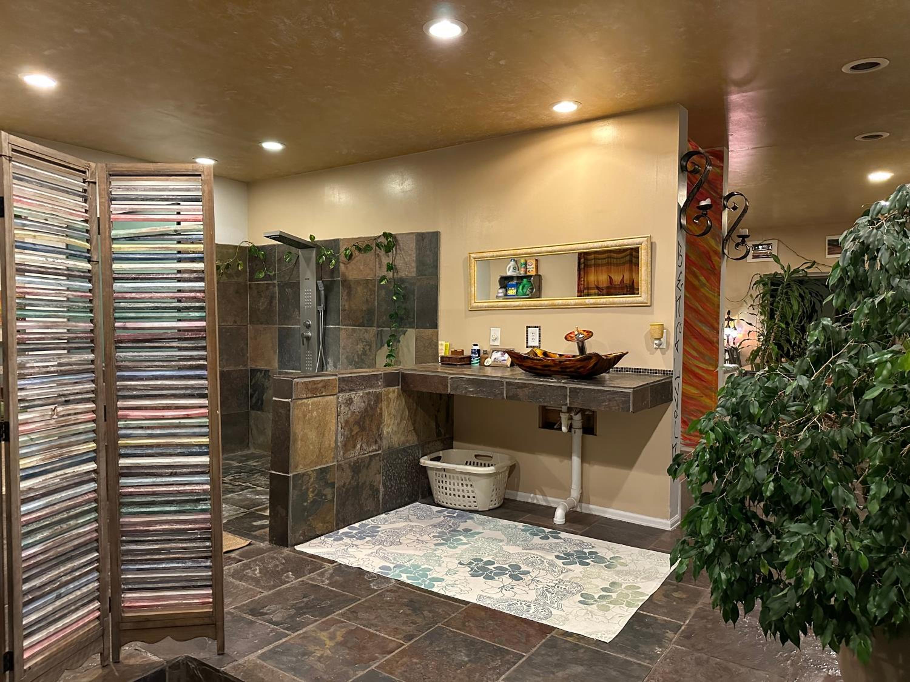 Colby Vacations - Hippie Chic Oasis - Property Image 4