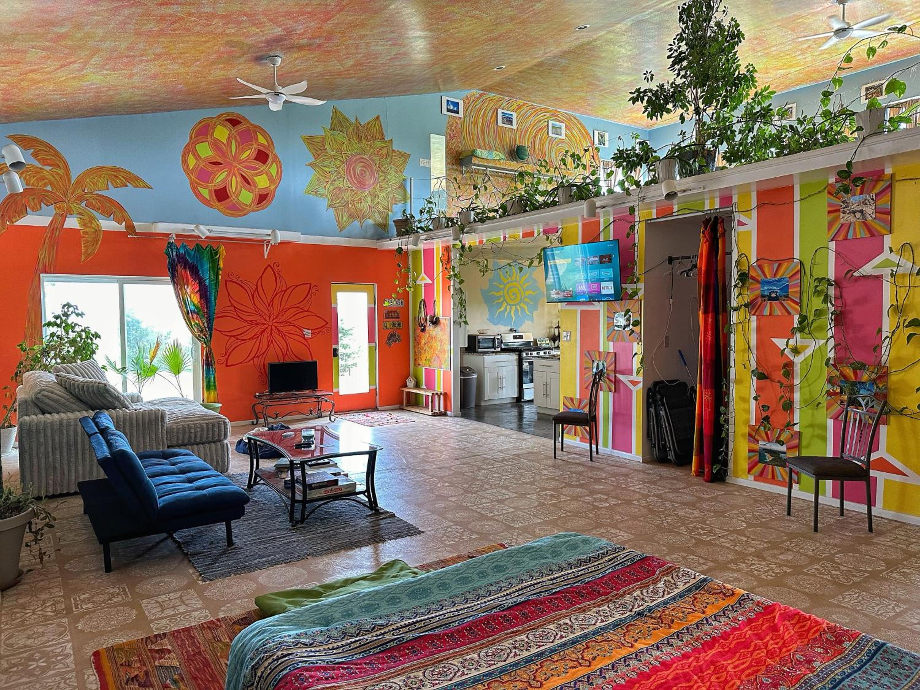 Colby Vacations - Hippie Chic Oasis - Property Image 5