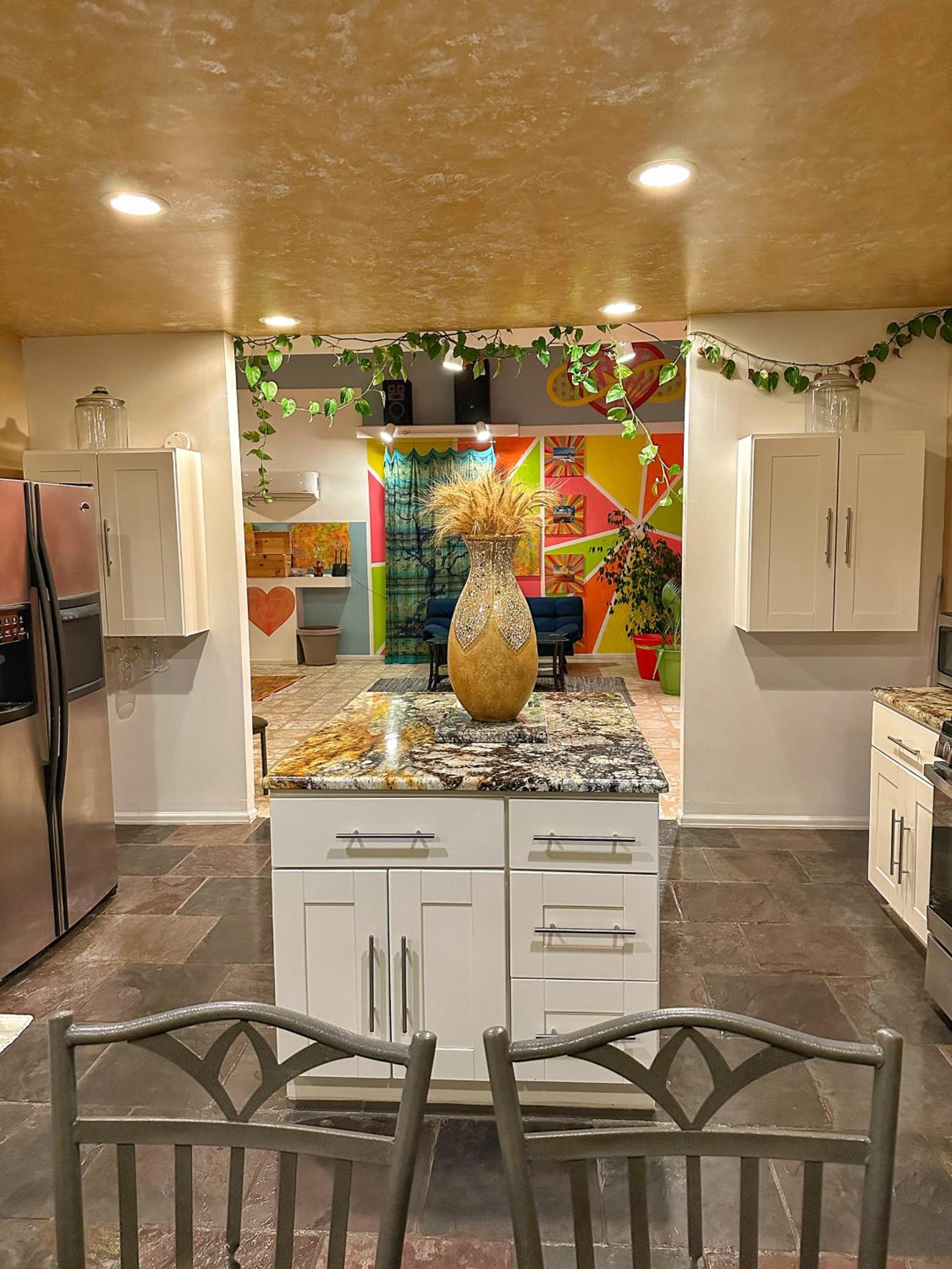 Colby Vacations - Hippie Chic Oasis - Property Image 9