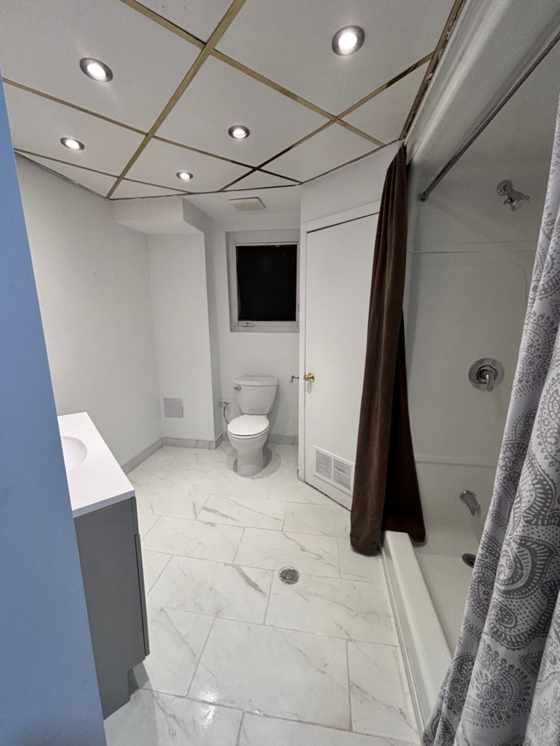 Entire bungalow, full privacy, free parking