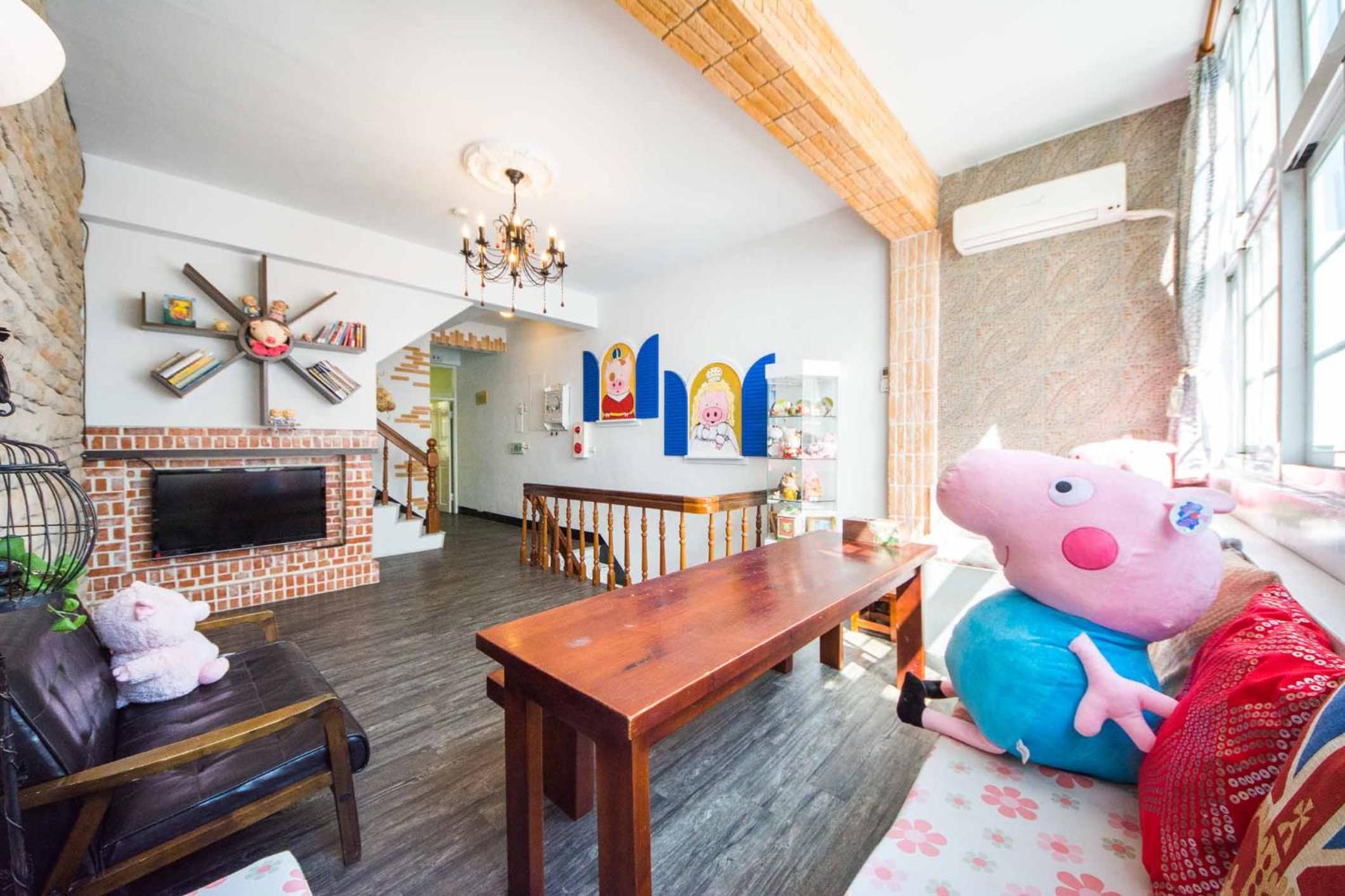 墾丁PigHouse 豬窩親子包棟B館