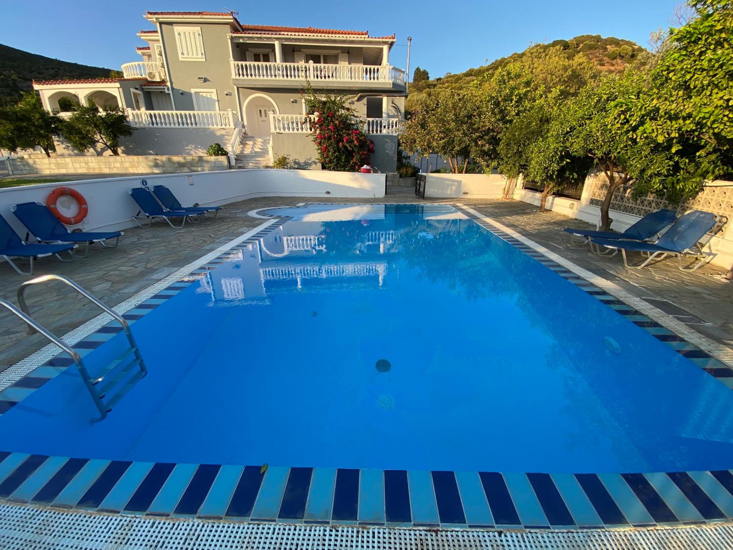 Villa Karras