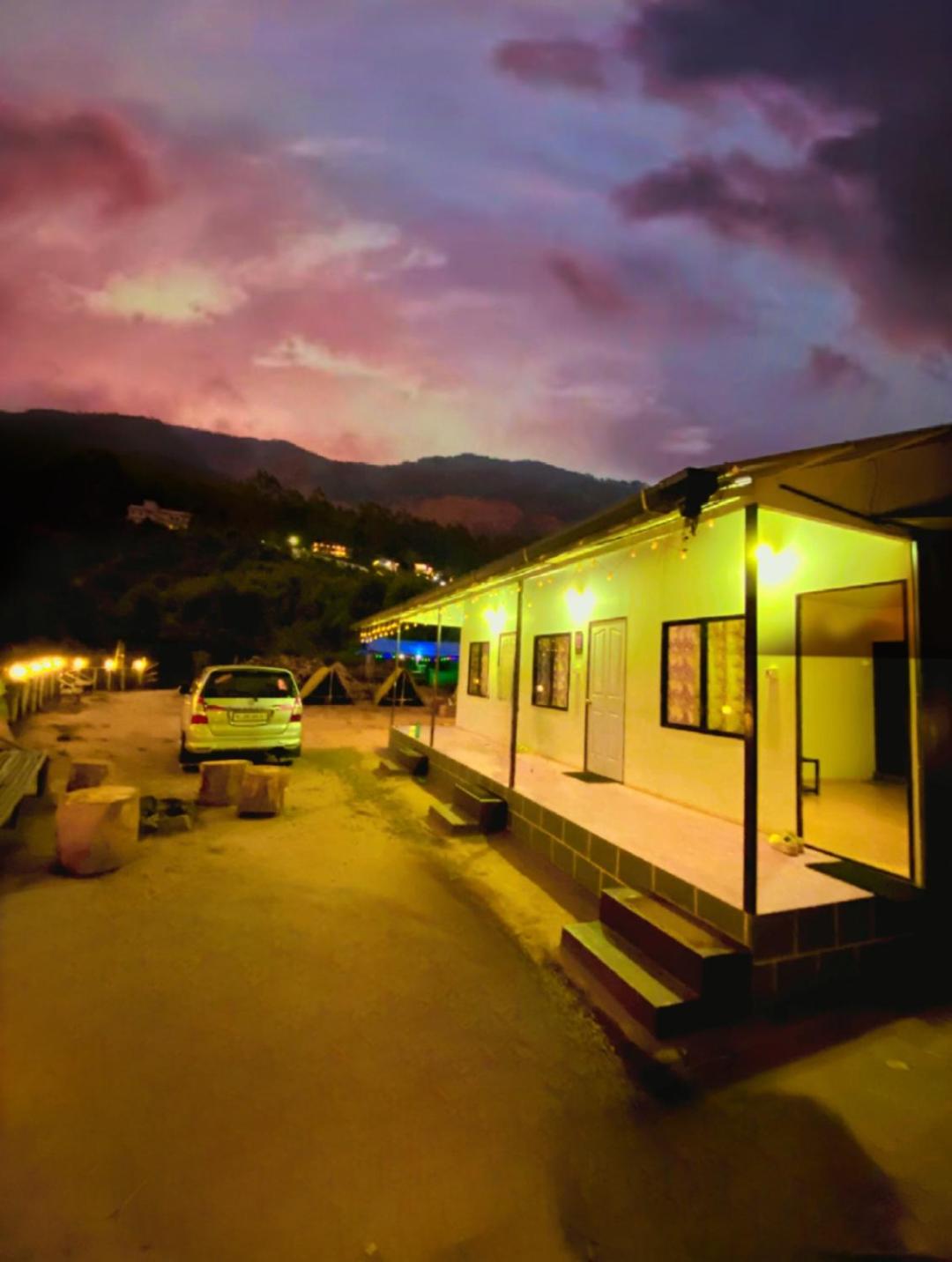 Bose Rooms cottage view 2
