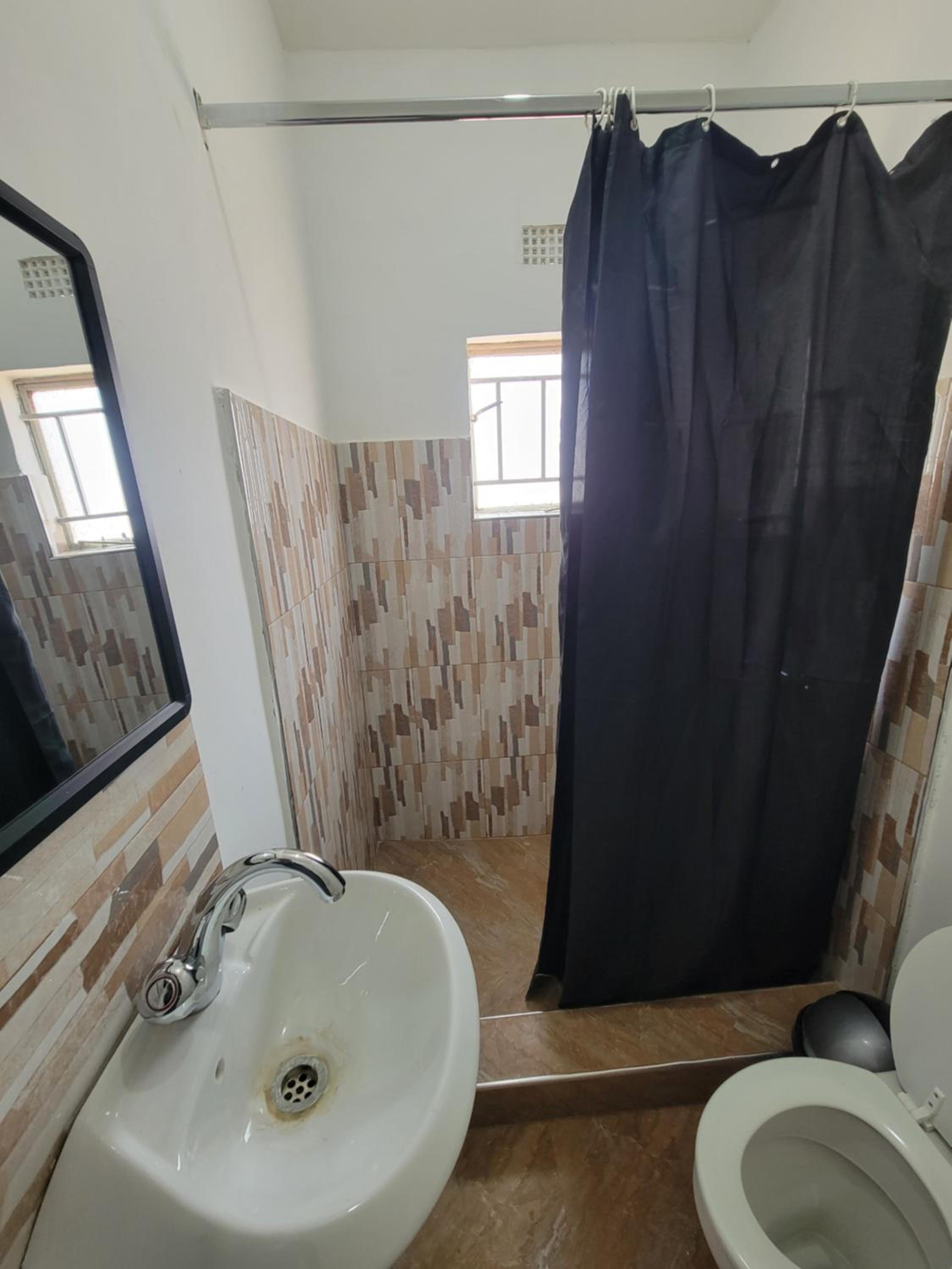 Kitumba Lodge, 1 bed, kitchen & Lounge view 2