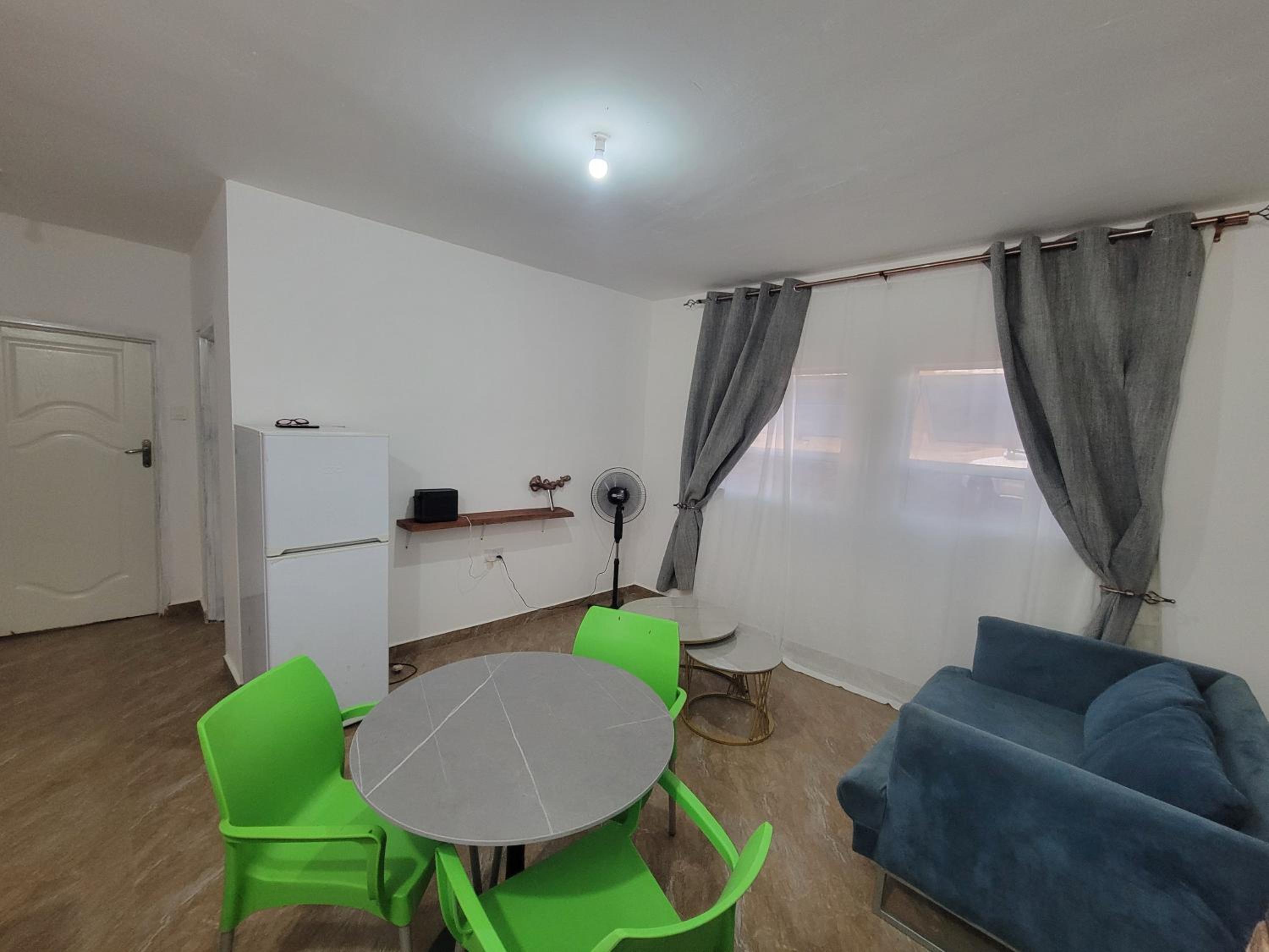 Kitumba Lodge, 1 bed, kitchen & Lounge view 4