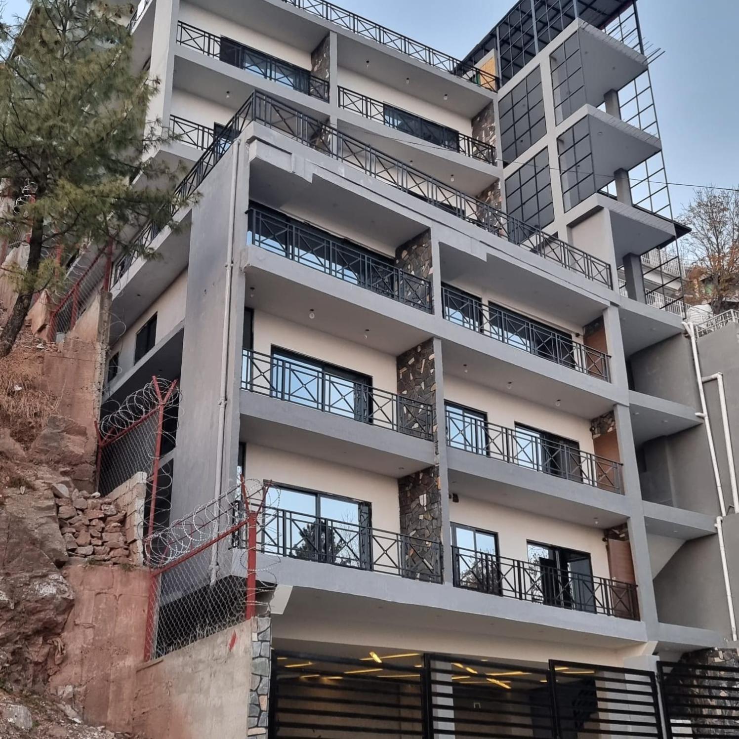 Bliss Avenue Hotel view 5