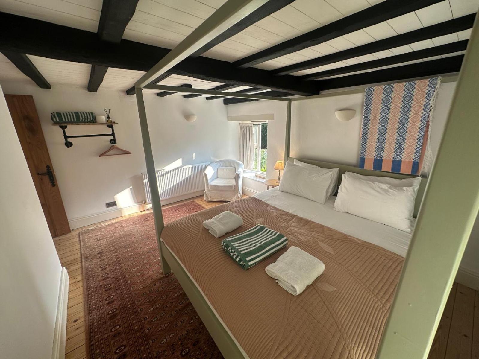 Cotswold Cottage