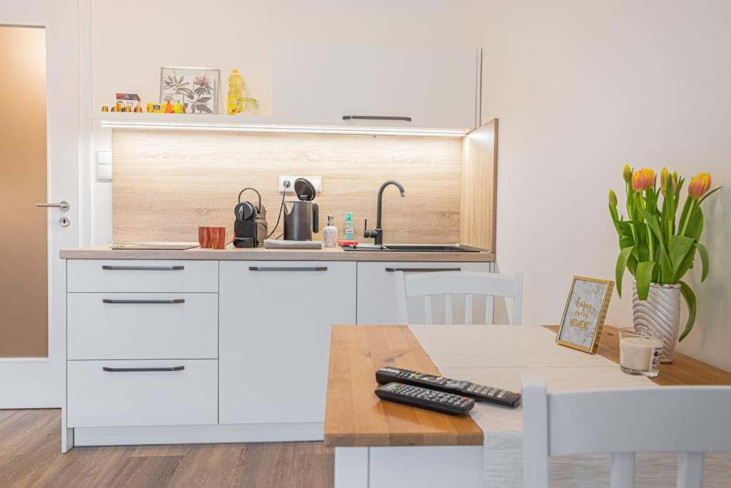On-site Free Parking, 12 to min Centre, Supermarket