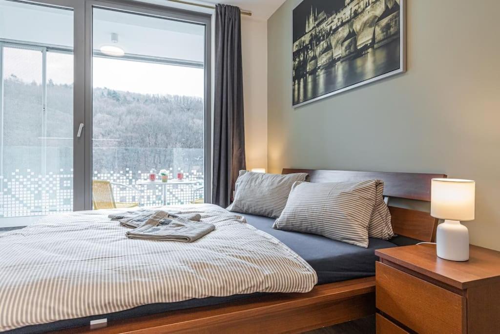 On-site Free Parking, 12 to min Centre, Supermarket