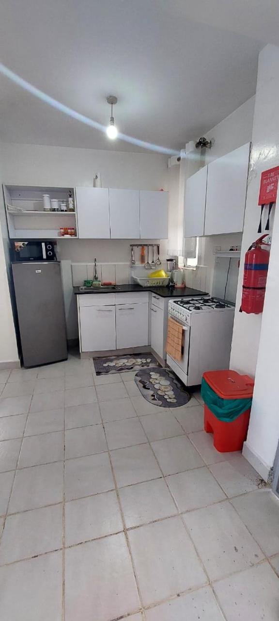 Cosy 1 Bedroom with 2 TVs view 5