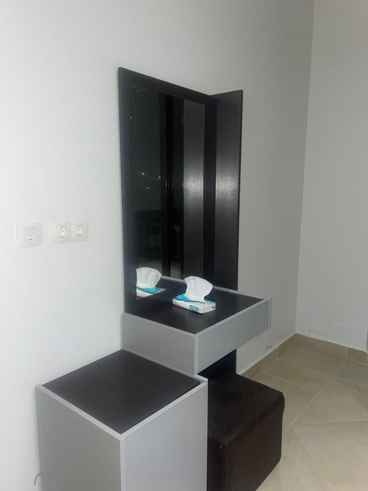 Photo 32