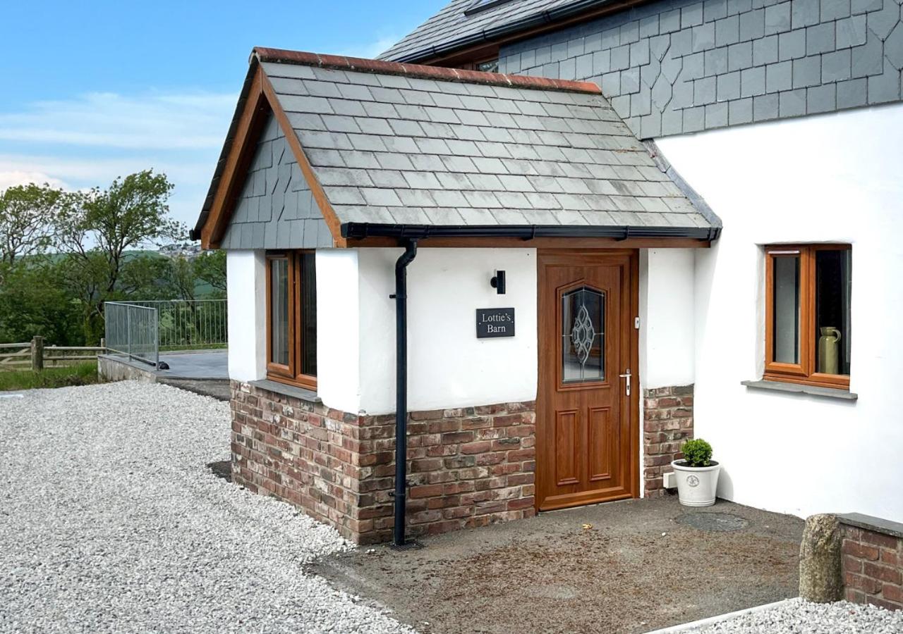 3 Bed in Whitstone oc-l29237