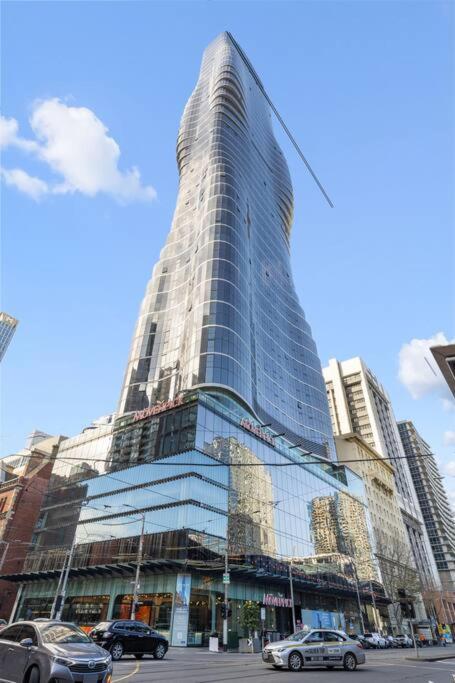 Melbourne City 2BR Apartment