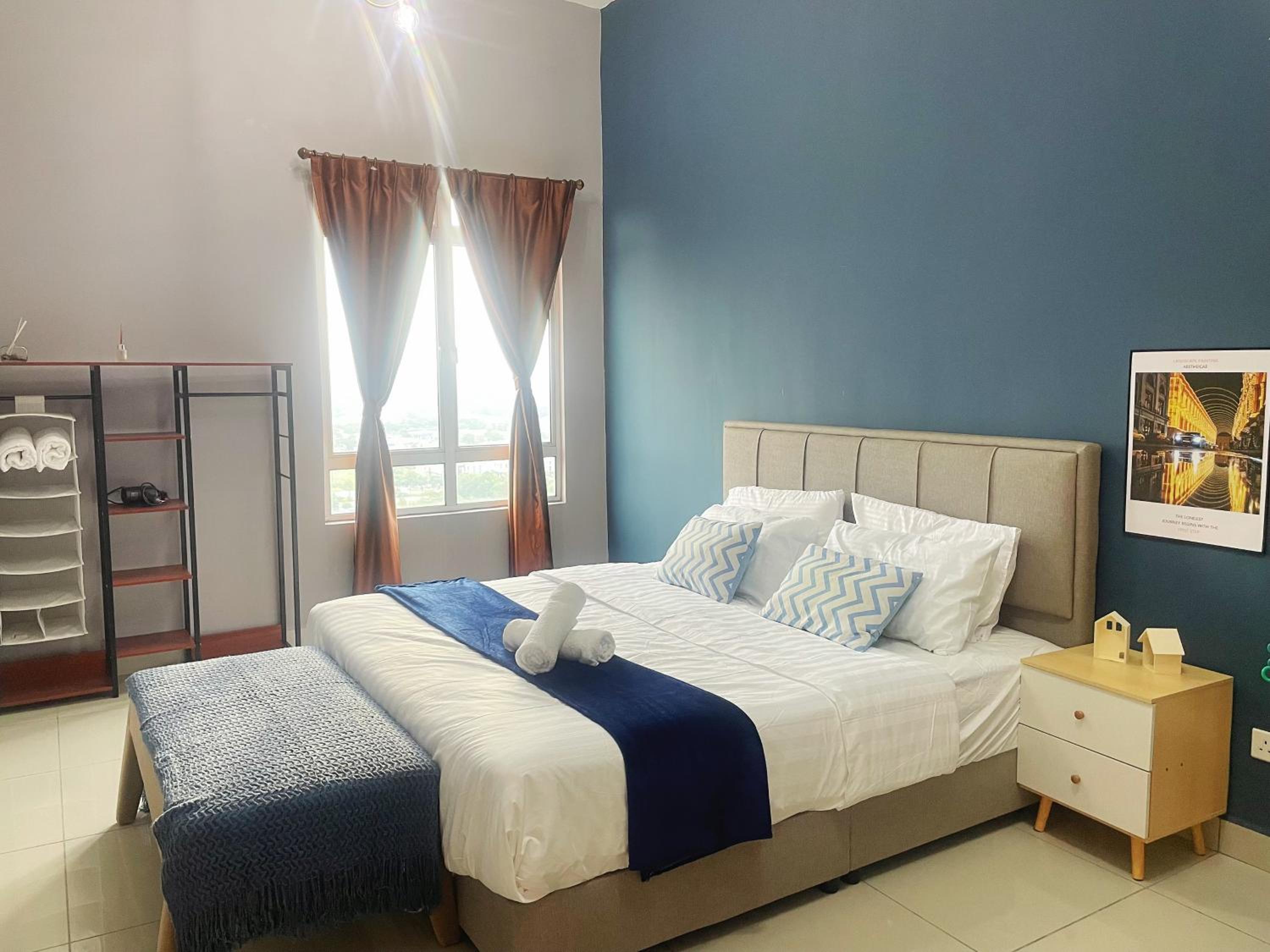 Mount Austin 2-4pax 5min Ikea Toppen Aeon Tebrau