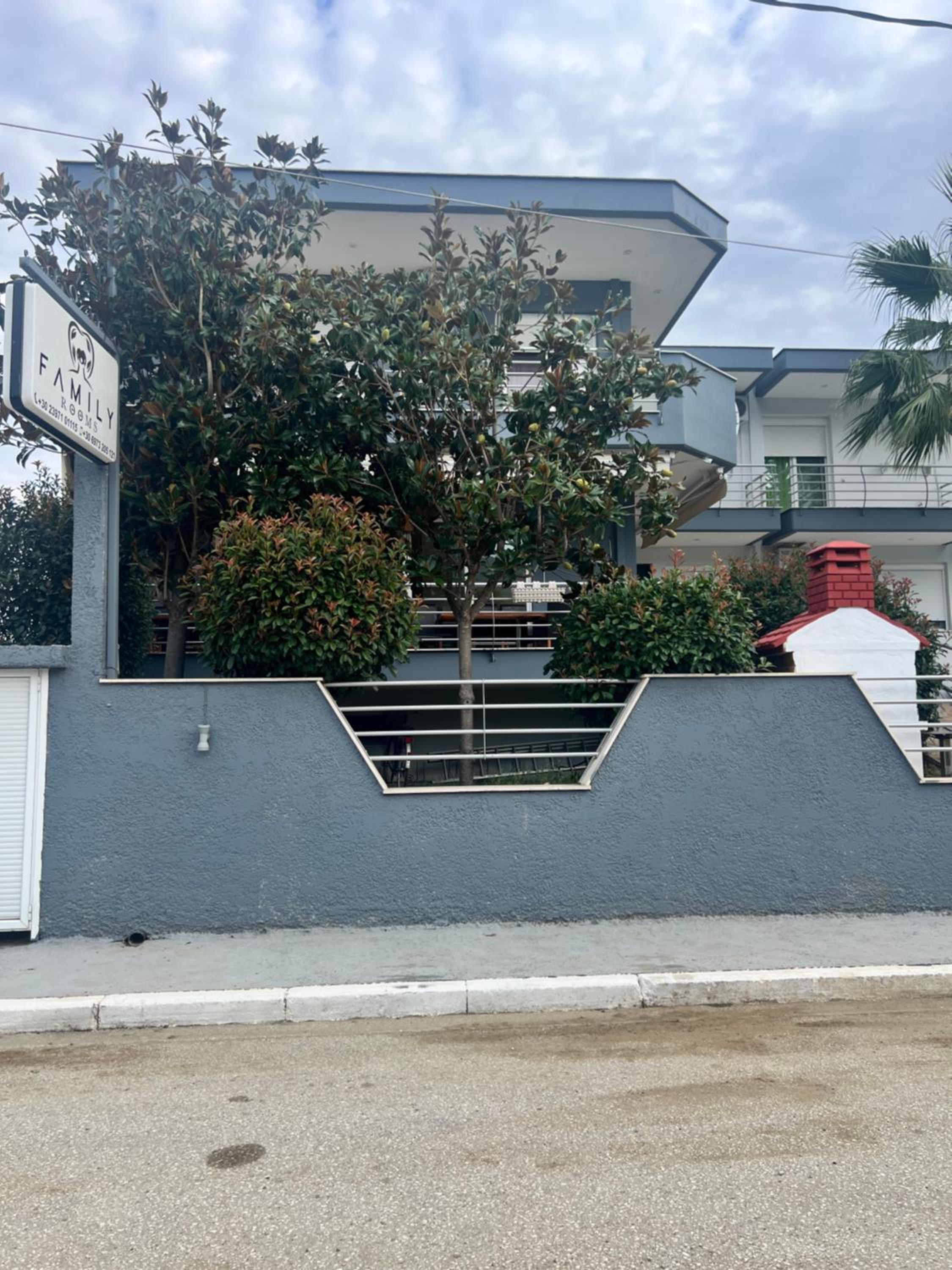 Family Rooms - Property Image 2